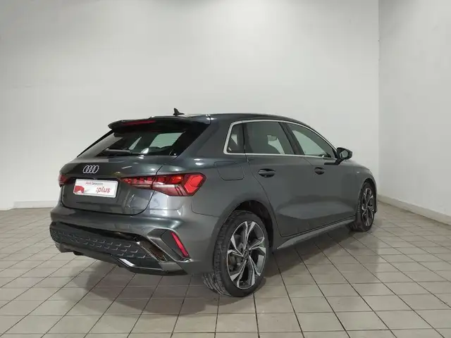 Audi A3 view 4