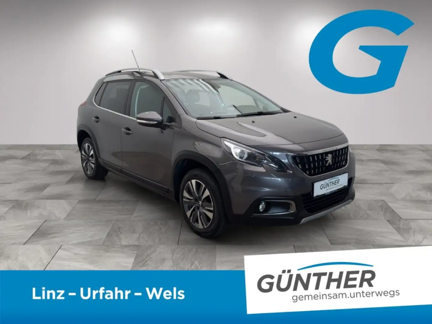 Peugeot 2008 1,2 PureTech 110 S&S Aut. Allure Grau - 2