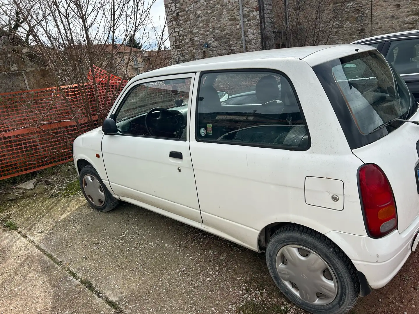 Daihatsu Cuore 3p 1.0 12v CB - 2