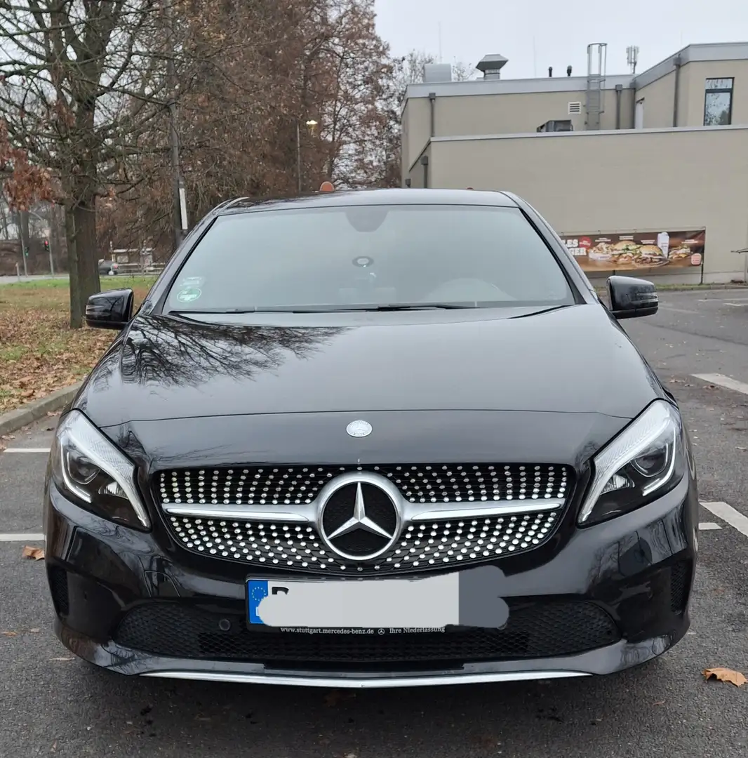 Mercedes-Benz A 160 A-Klasse Activity Edition Schwarz - 1
