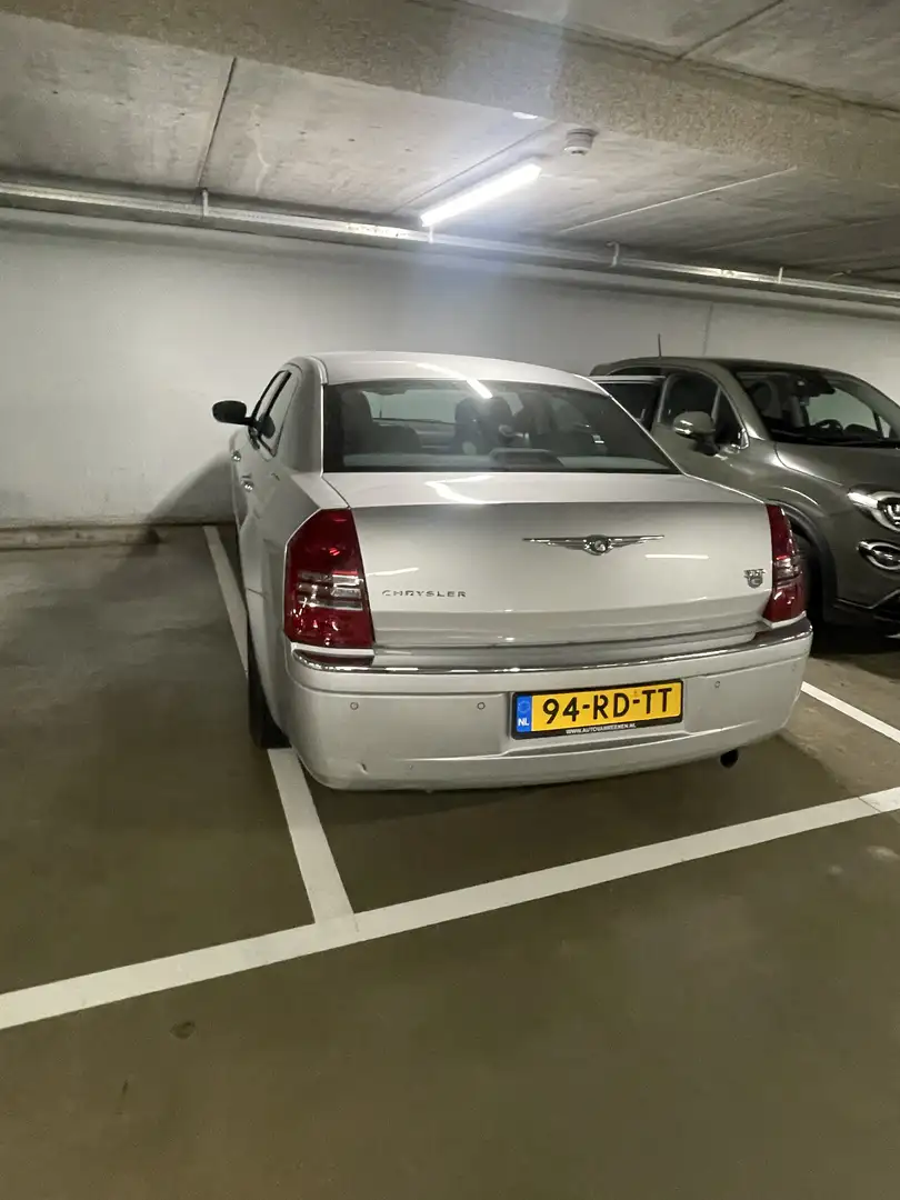 Chrysler 300C 2.7 V6 Grijs - 2