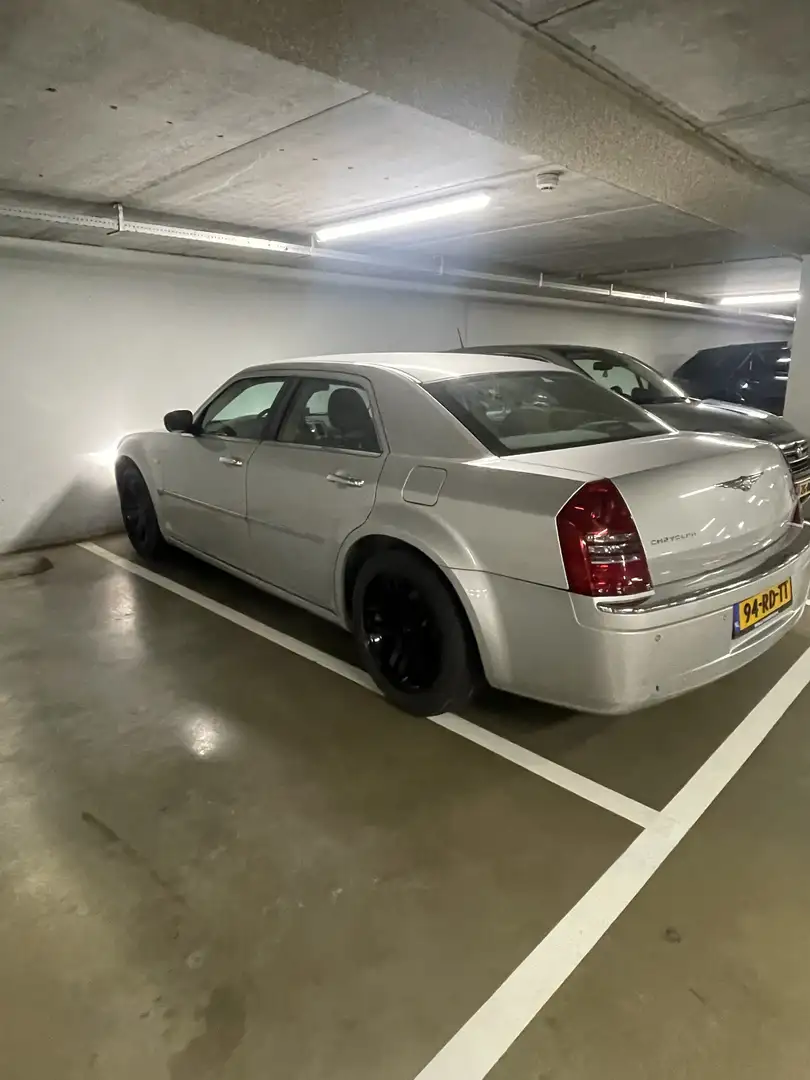 Chrysler 300C 2.7 V6 Grijs - 1