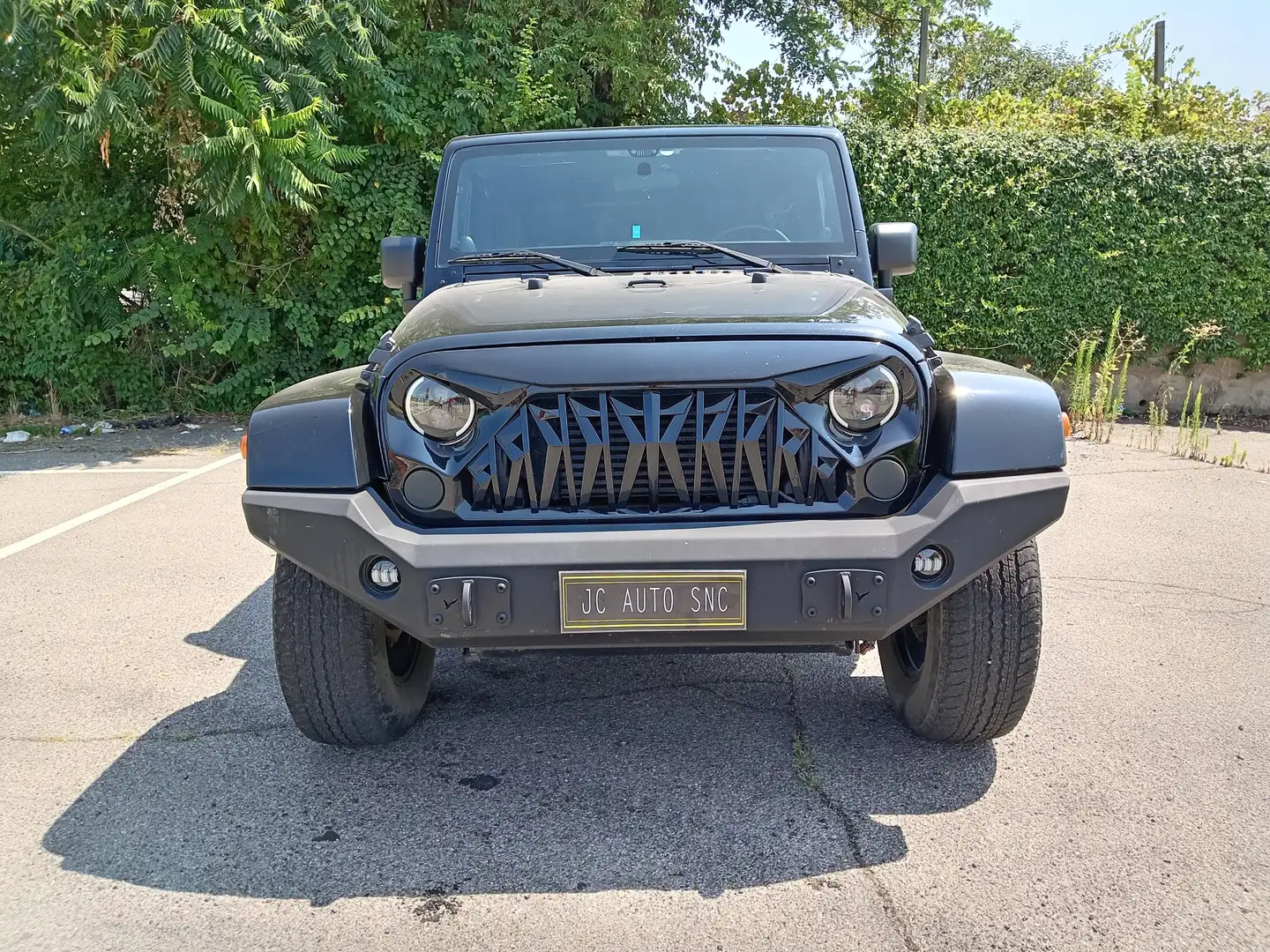 Jeep Wrangler Unlimited 2.8 crd Sahara CABRIO Negro - 2