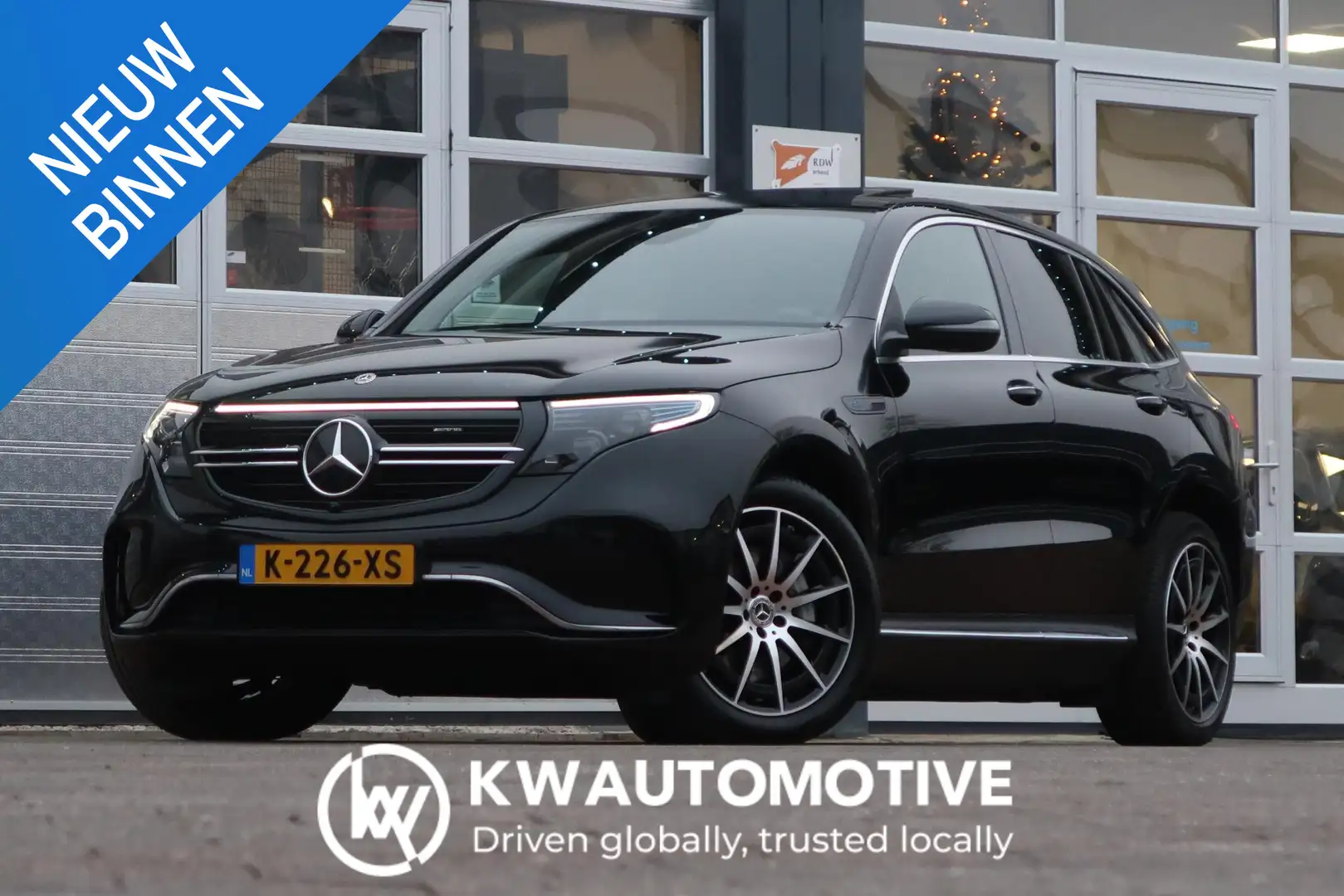 Mercedes-Benz EQC 400 4MATIC Business AMG 80 kWh PANO/ CAMERA/ LEDER/ TR Zwart - 1