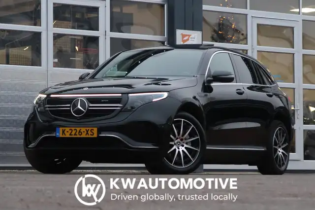 Mercedes-Benz EQC 400 4MATIC Business AMG 80 kWh PANO/ CAMERA/ LEDER/ TR
