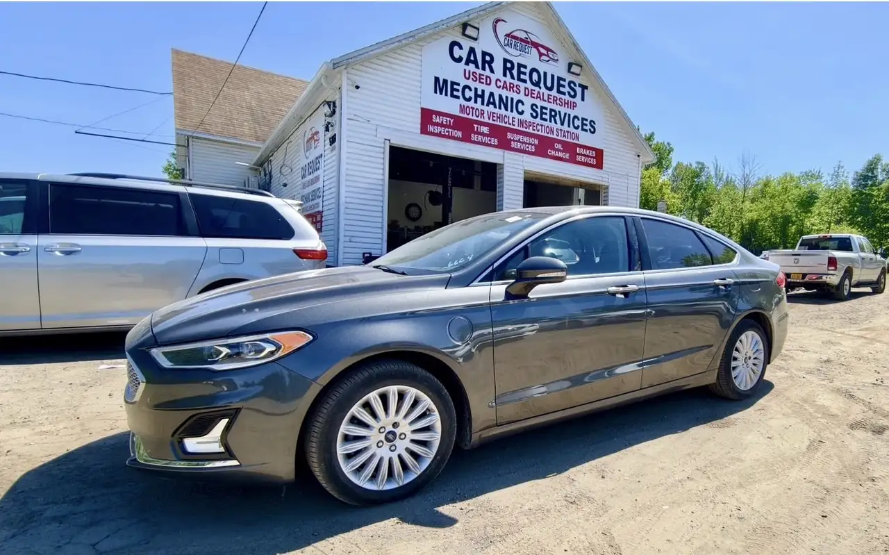 2020 Ford Fusion Energi