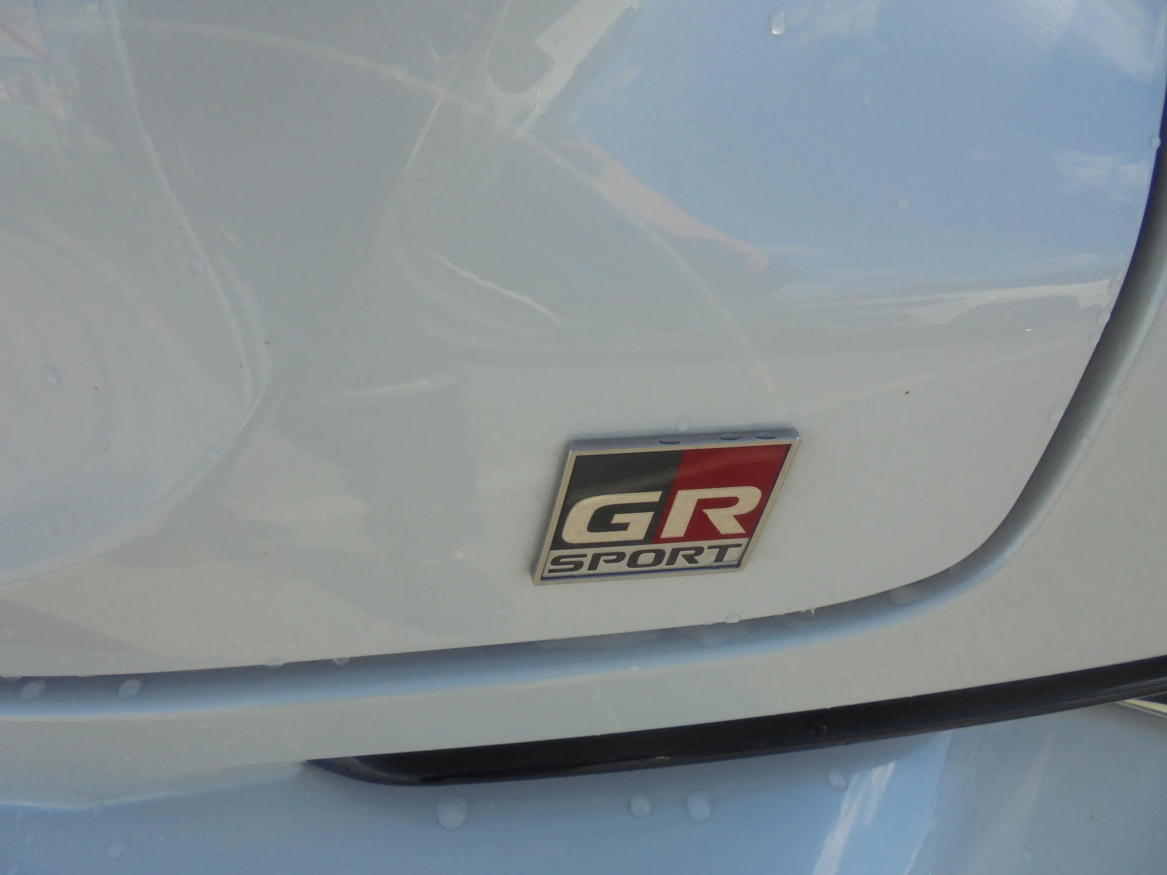 Toyota C-HR Hybrid GR Sport — photo 5