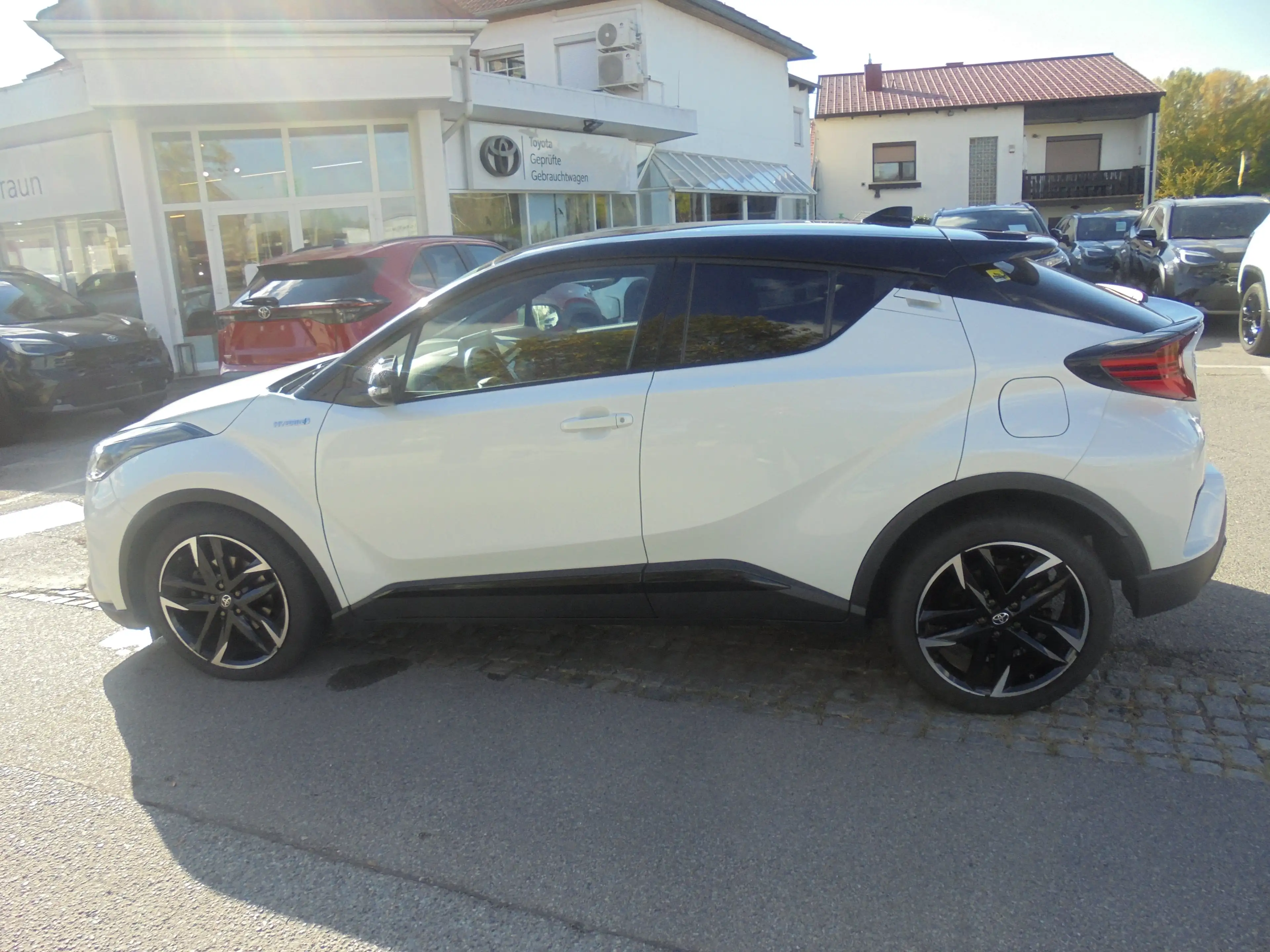 Toyota C-HR Hybrid GR Sport — photo 7