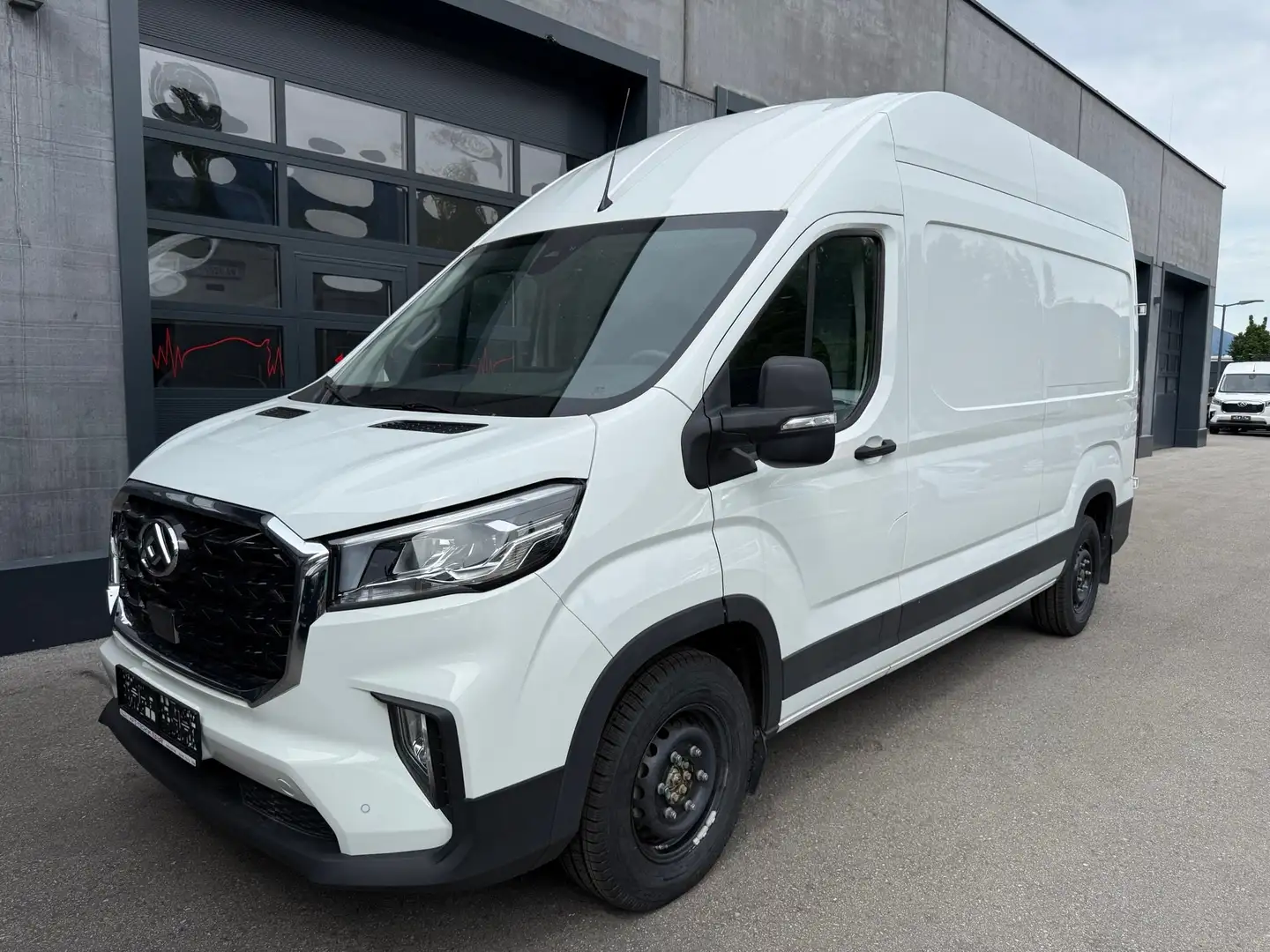 Maxus Deliver 9 Deliver 9 Kasten 2.0 D L3H3 FWD - 1