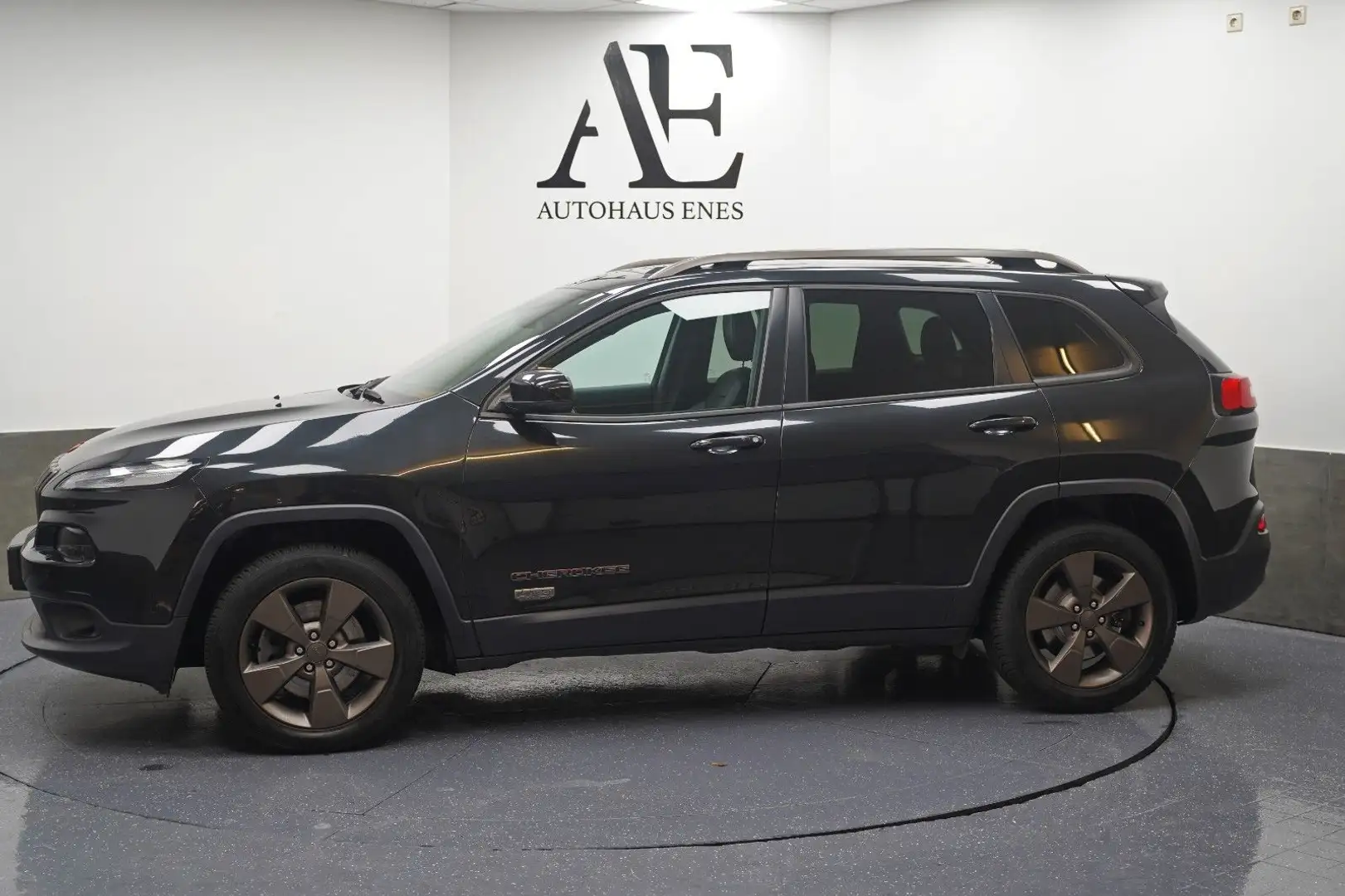 Jeep Cherokee Limited 4WD EURO6 XENON MEMORY PANO°CAM Fekete - 2