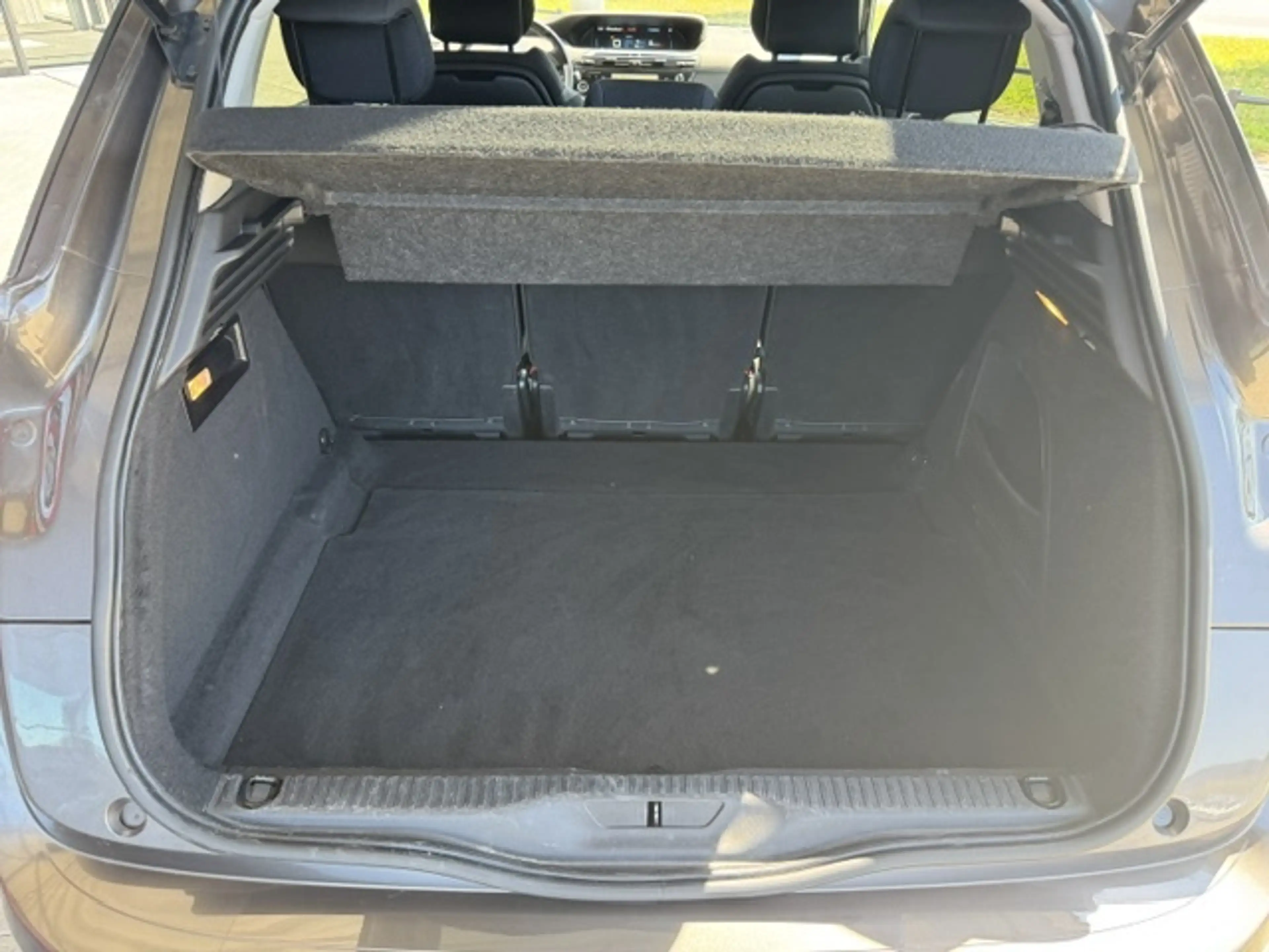 Citroen C4 Picasso 1.2 PT INTENSIVE + ECC/LMV/PDC/NAVi/TREKHAAK — photo 31