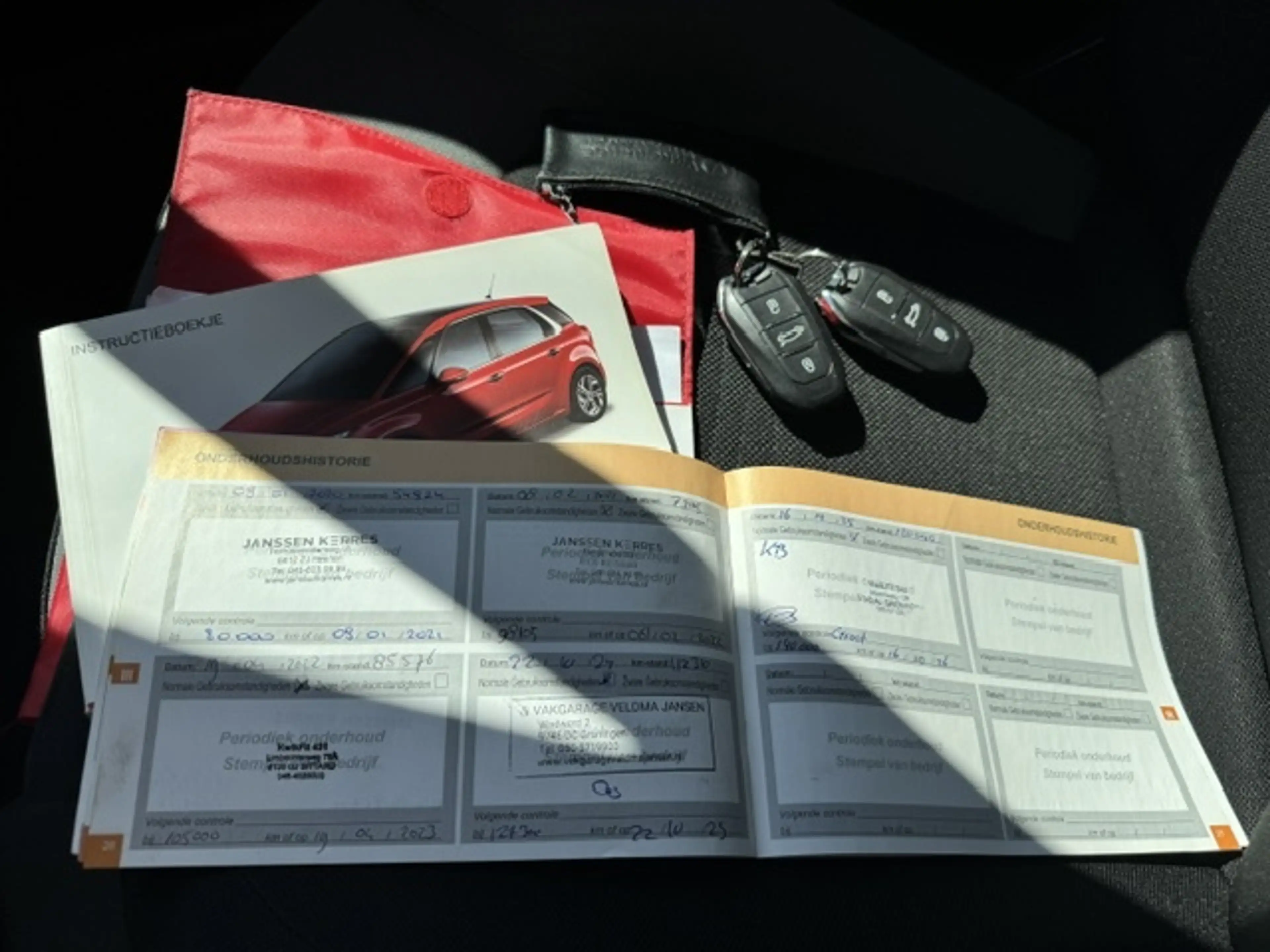 Citroen C4 Picasso 1.2 PT INTENSIVE + ECC/LMV/PDC/NAVi/TREKHAAK — photo 36