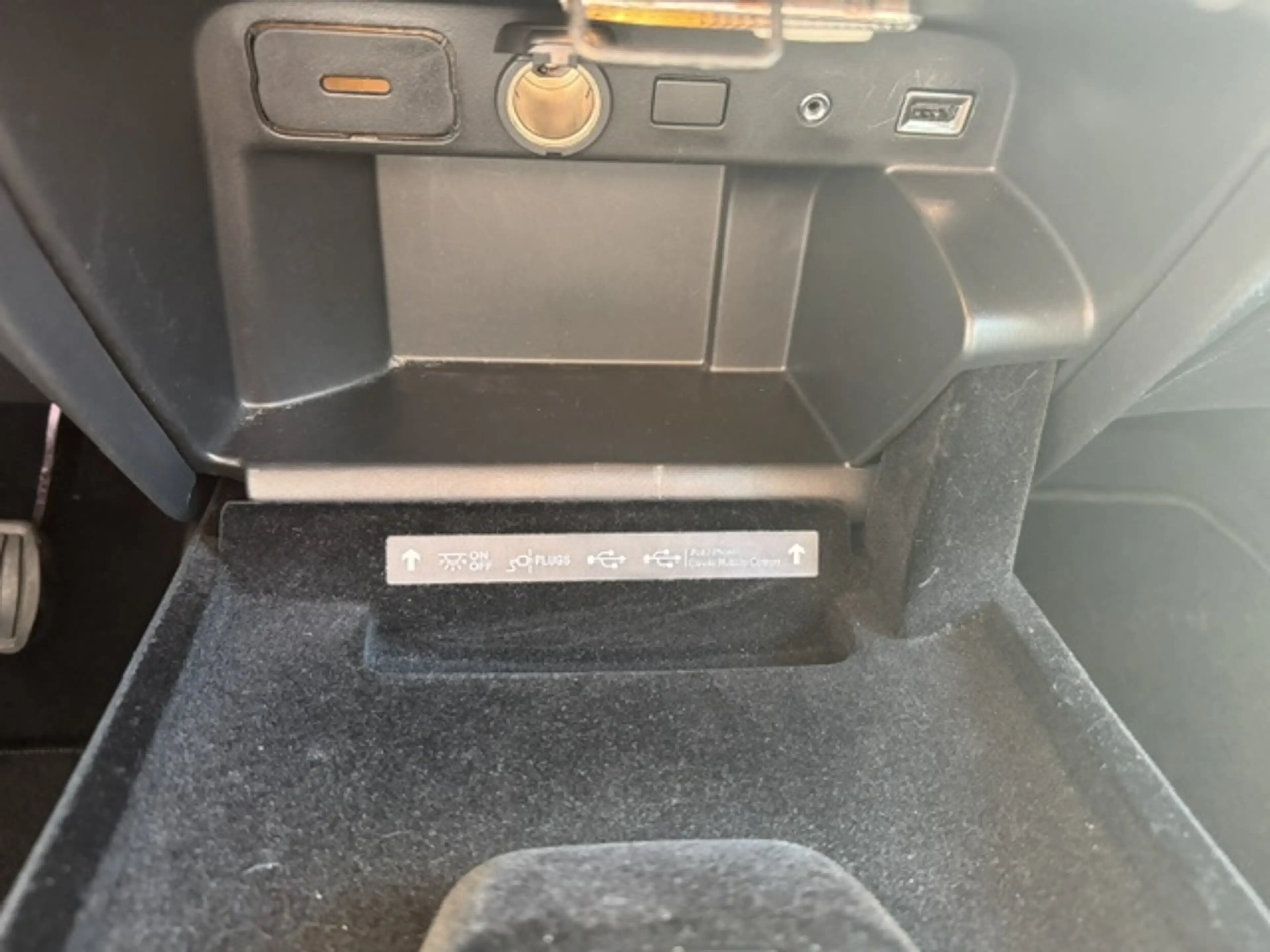 Citroen C4 Picasso 1.2 PT INTENSIVE + ECC/LMV/PDC/NAVi/TREKHAAK — photo 19