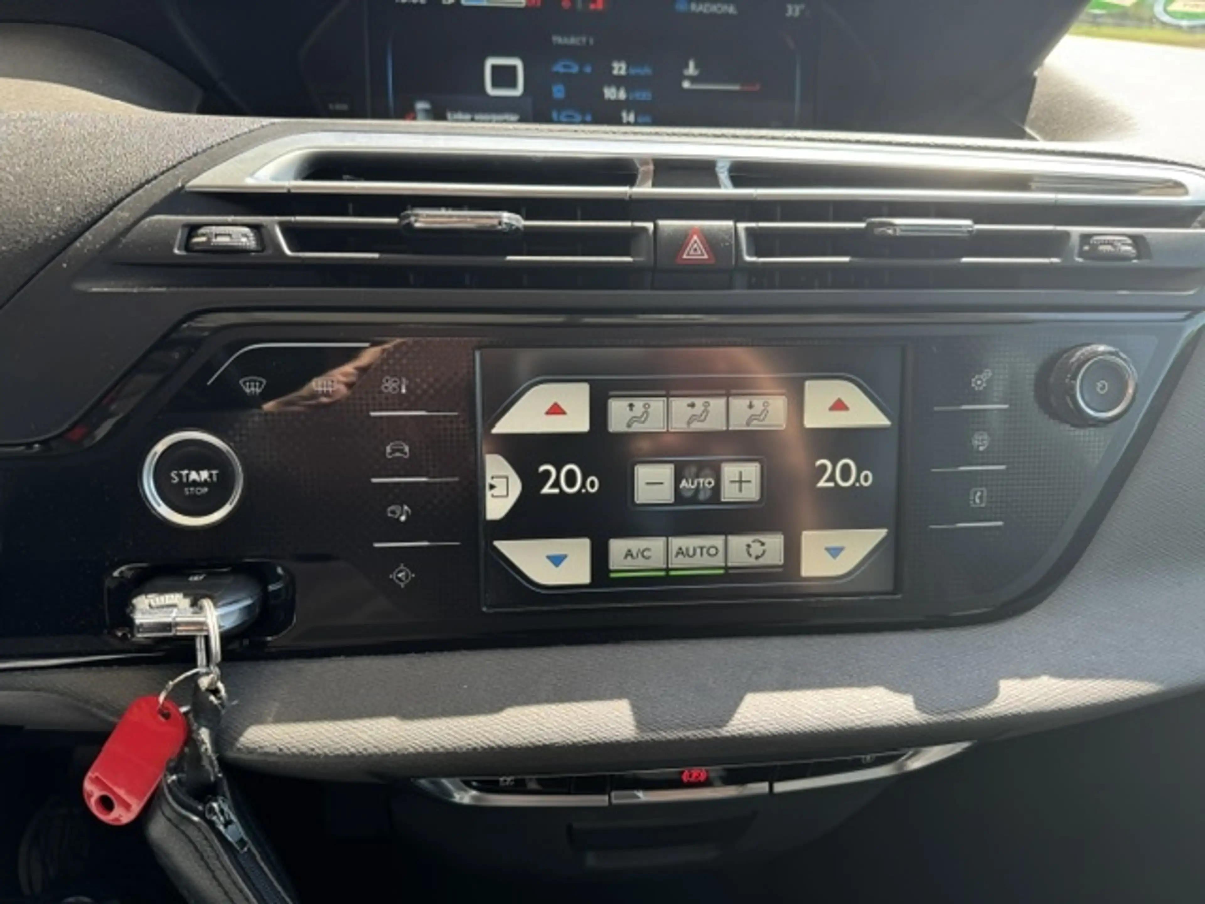 Citroen C4 Picasso 1.2 PT INTENSIVE + ECC/LMV/PDC/NAVi/TREKHAAK — photo 11