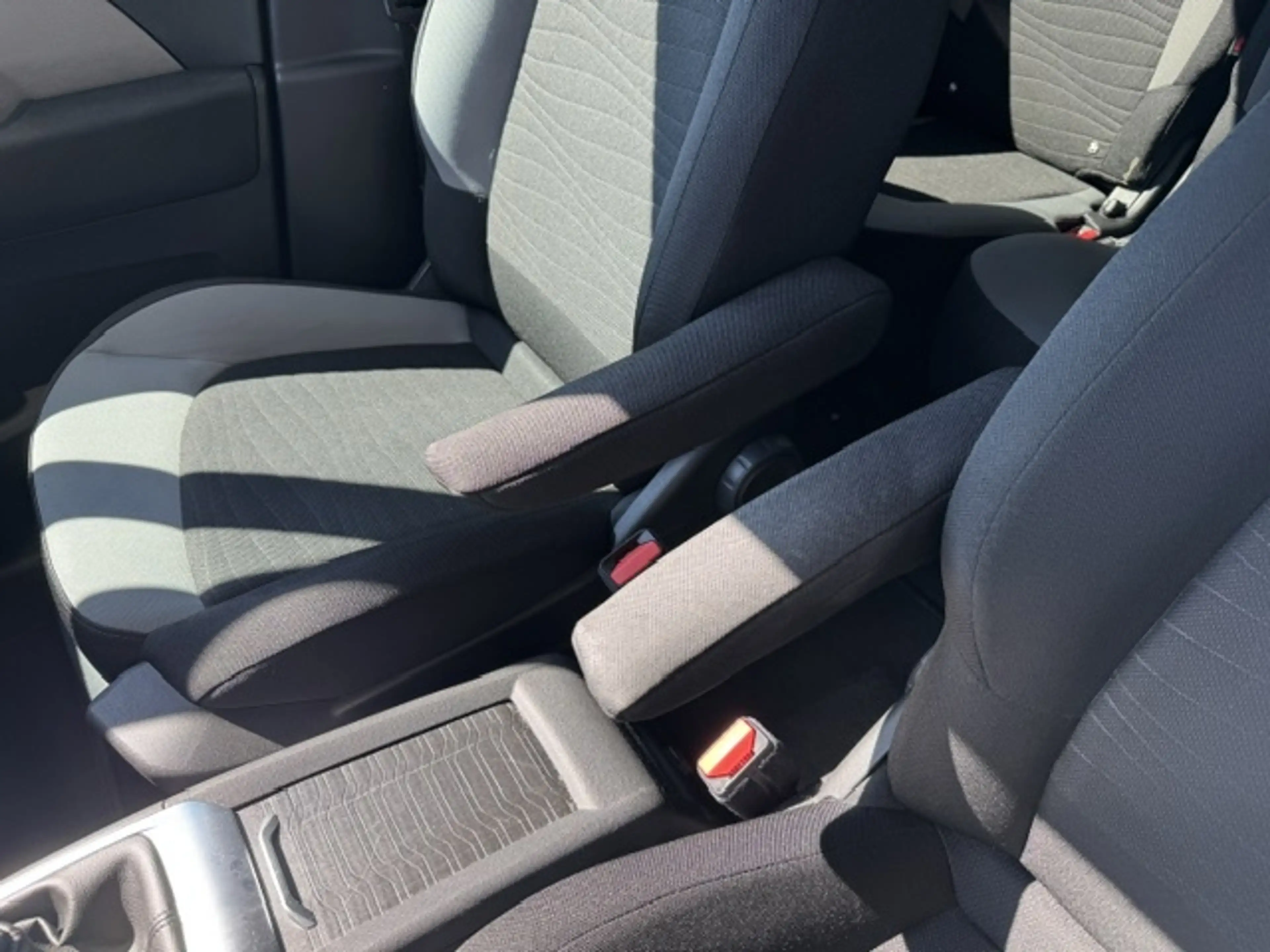 Citroen C4 Picasso 1.2 PT INTENSIVE + ECC/LMV/PDC/NAVi/TREKHAAK — photo 8