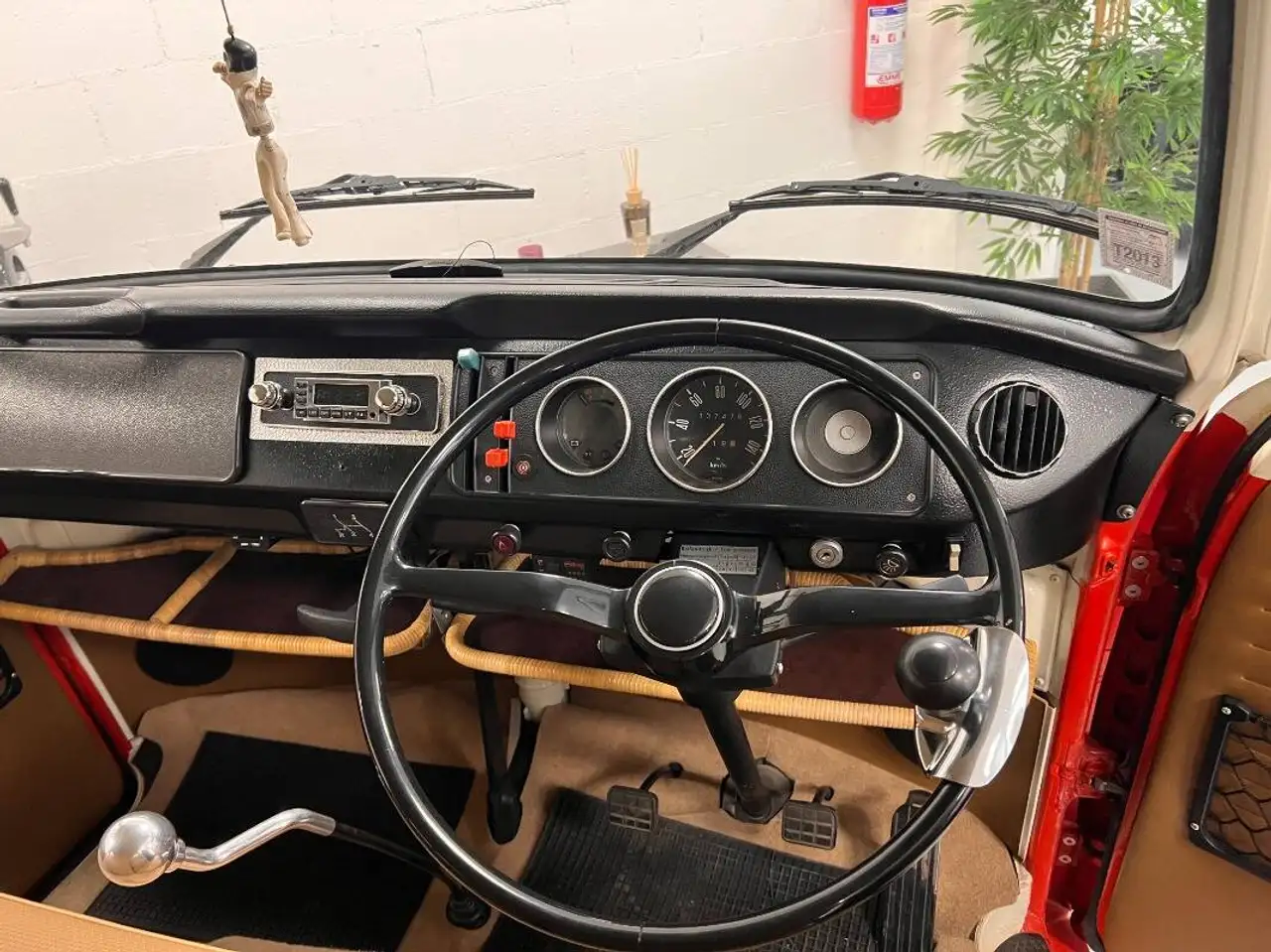 Volkswagen T2 BUS BAYWINDOW 8 POSTI, foto 8