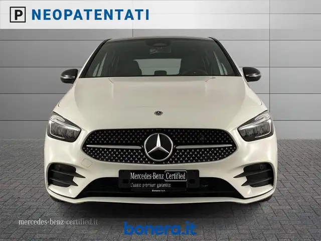 Mercedes-Benz B Class view 4