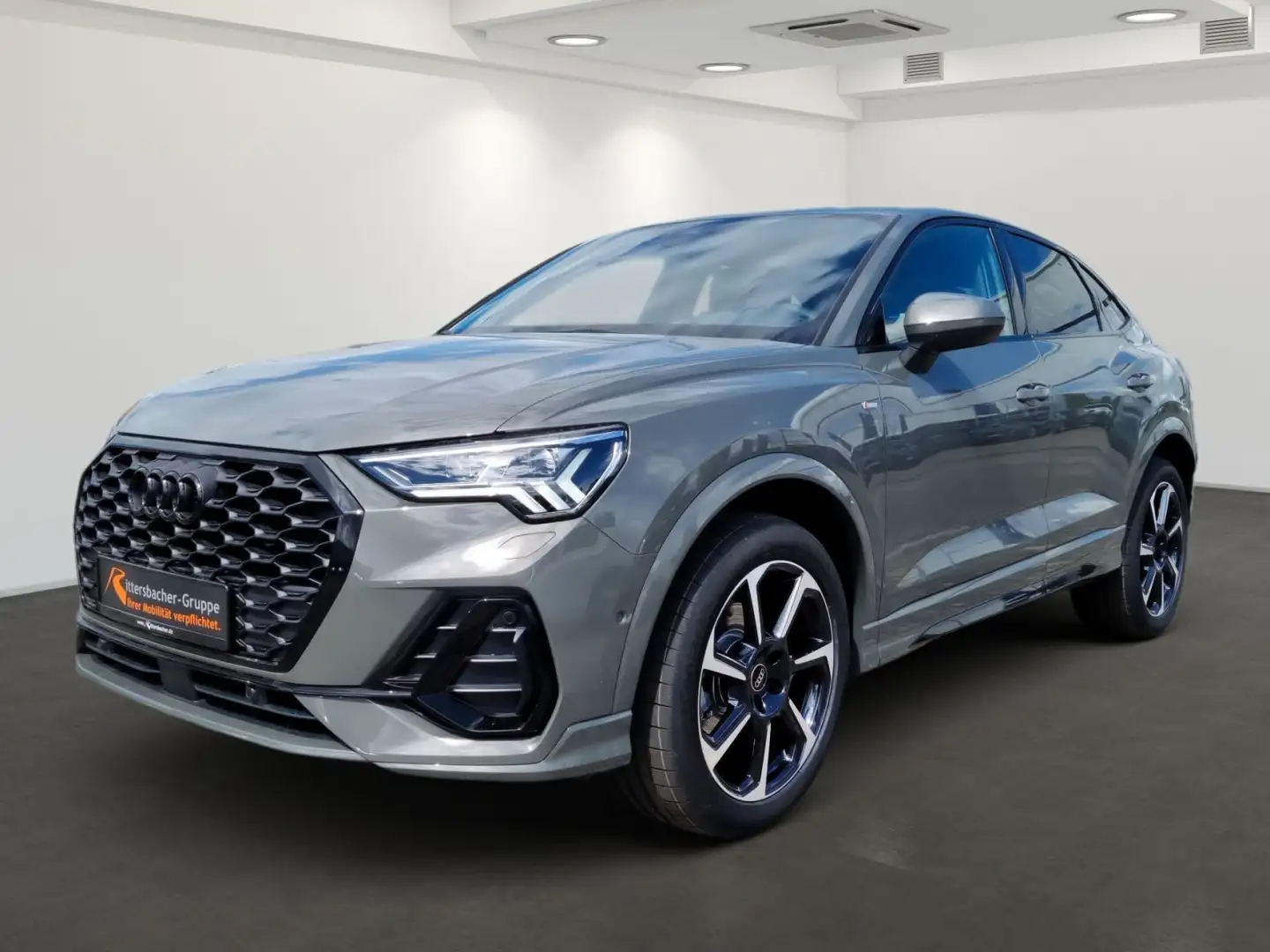 Audi Q3 S line 35 TDI 110(150) kW(PS) S tro Grau - 2