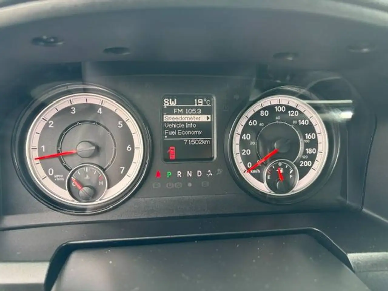 RAM 1500 снимка RAM 1500