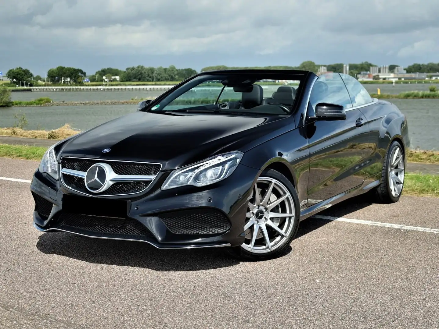 Mercedes-Benz E 500 AMG Black - 1