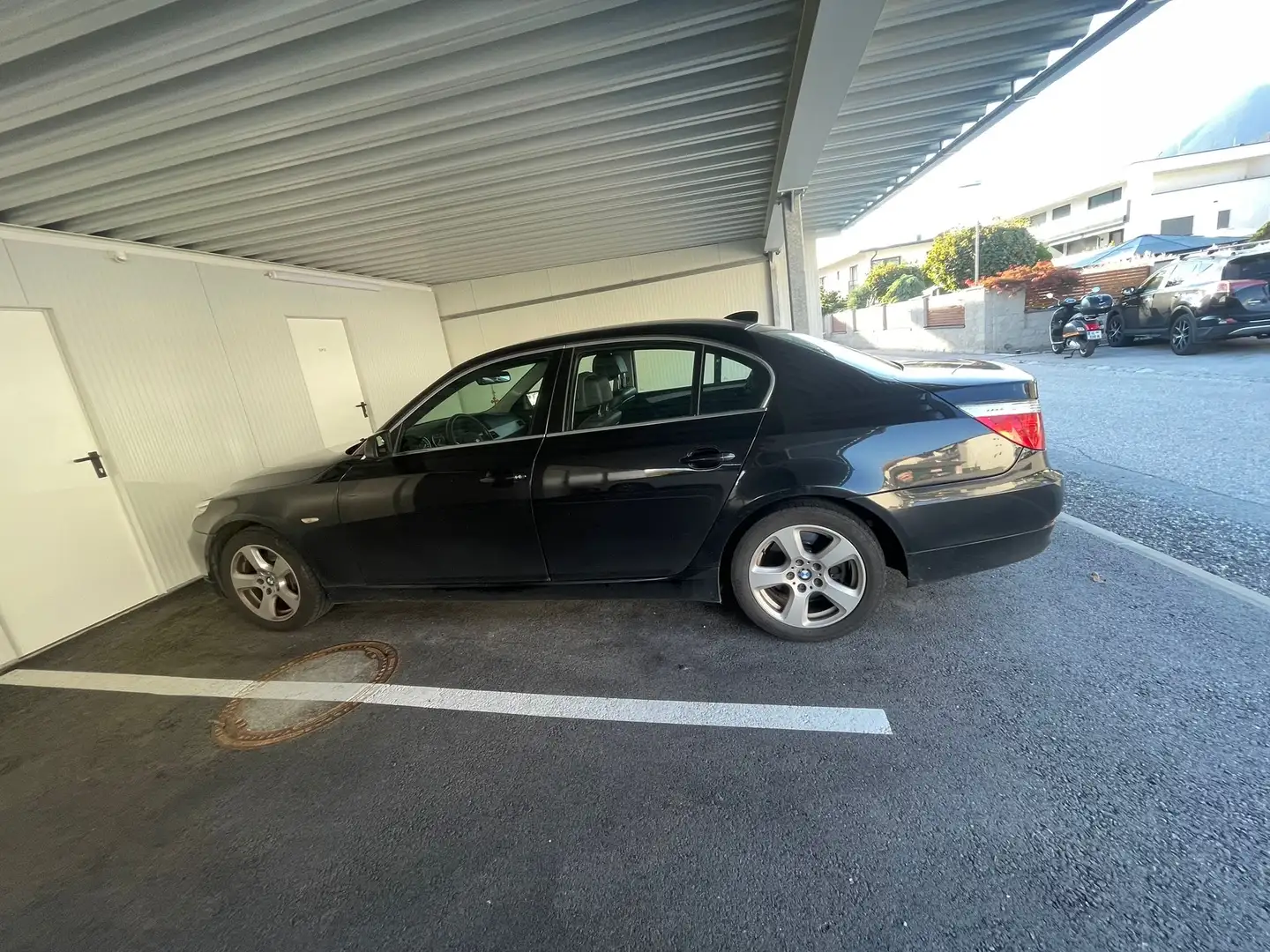 BMW 525 525xd Österreich-Paket Aut. - 1