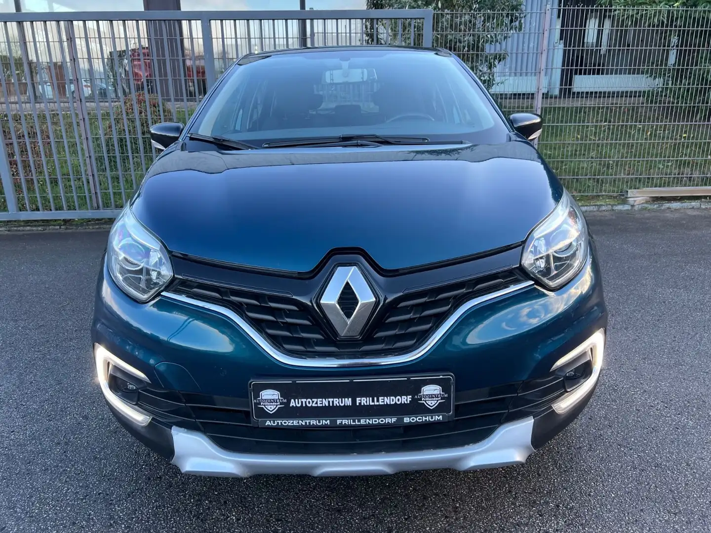 Renault Captur dCi 90 Collection AUTOMATIK/NAVI/KAMERA!! Grün - 2
