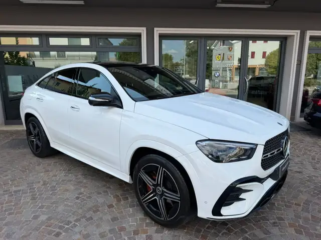 Mercedes-Benz Gle view 3