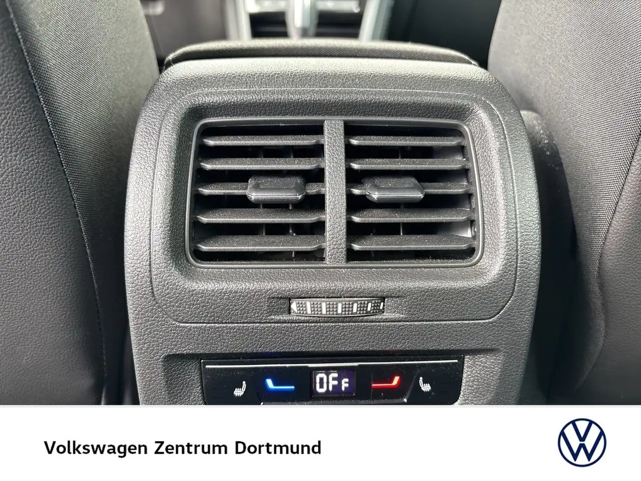 Volkswagen Touran 2.0 HIGHLINE STANDHZ. AHK ACC LM17 NAVI 9