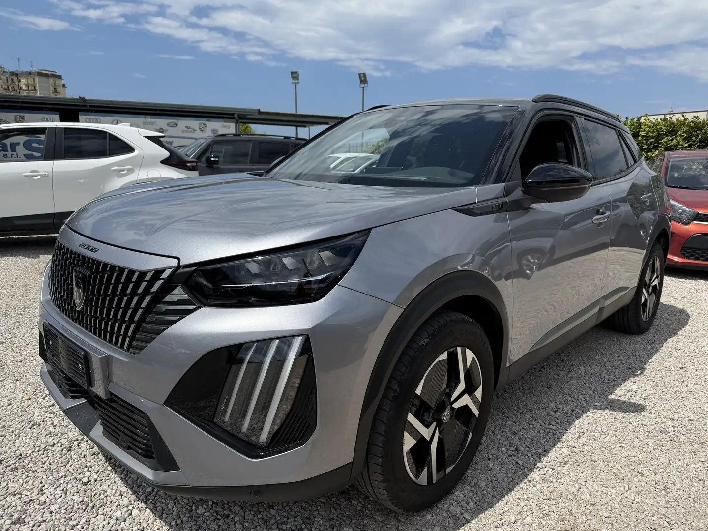 Peugeot 2008 2008 1.2 puretech GT s Argent - 1