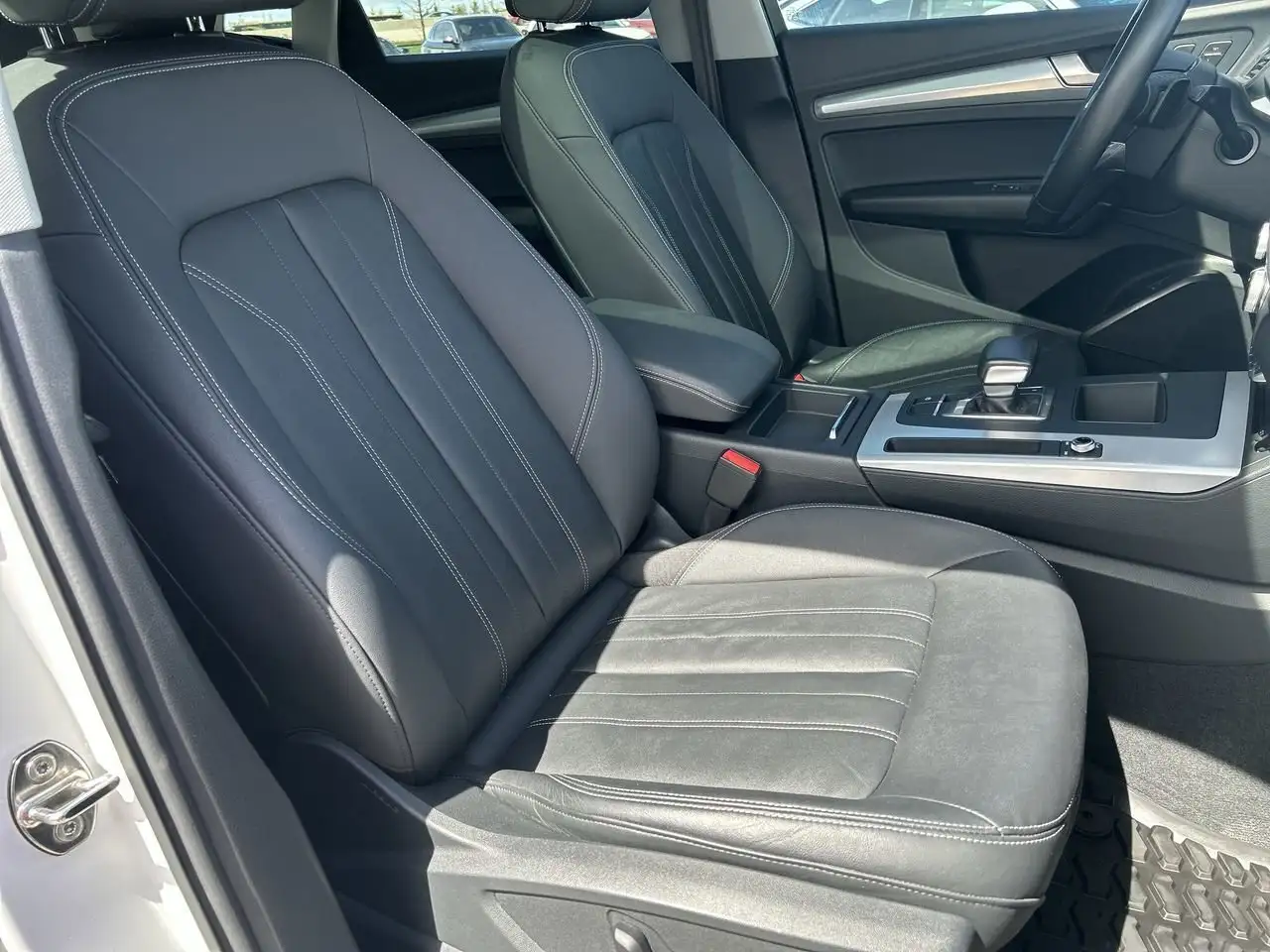 Audi Q5 снимка Audi Q5
