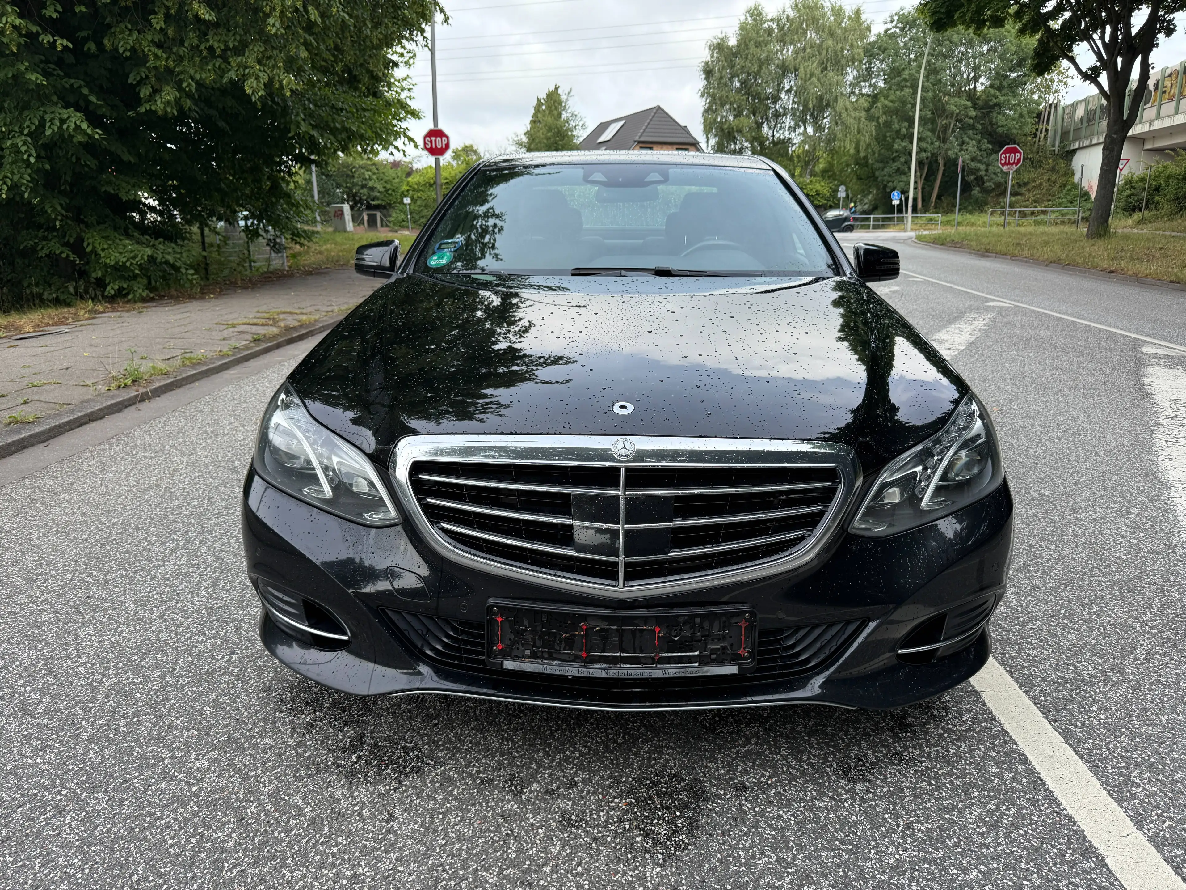 Mercedes-Benz E 250 E 250-Limousine LED-Navi-Distronic+-Totwinkel — photo 2