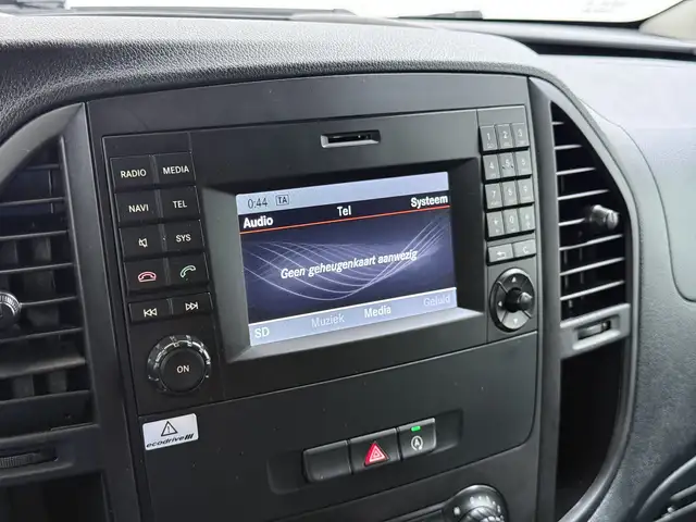 Mercedes-Benz Vito view 12