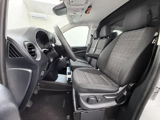 Mercedes-Benz Vito view 9