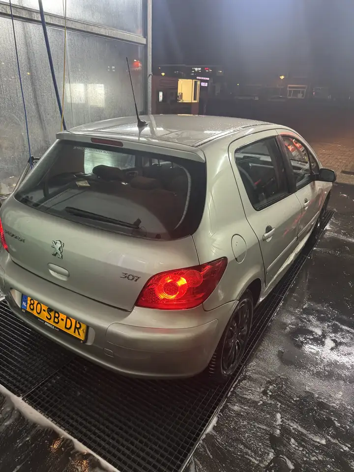 Peugeot 307