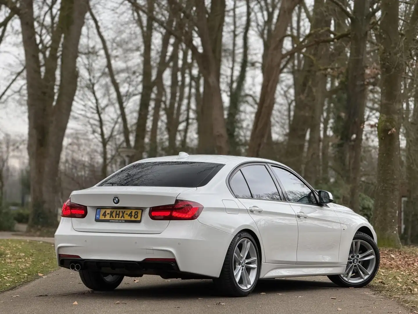 BMW 328 3-serie 328i High Exec. M-Sport / Orig. NL Blanco - 2