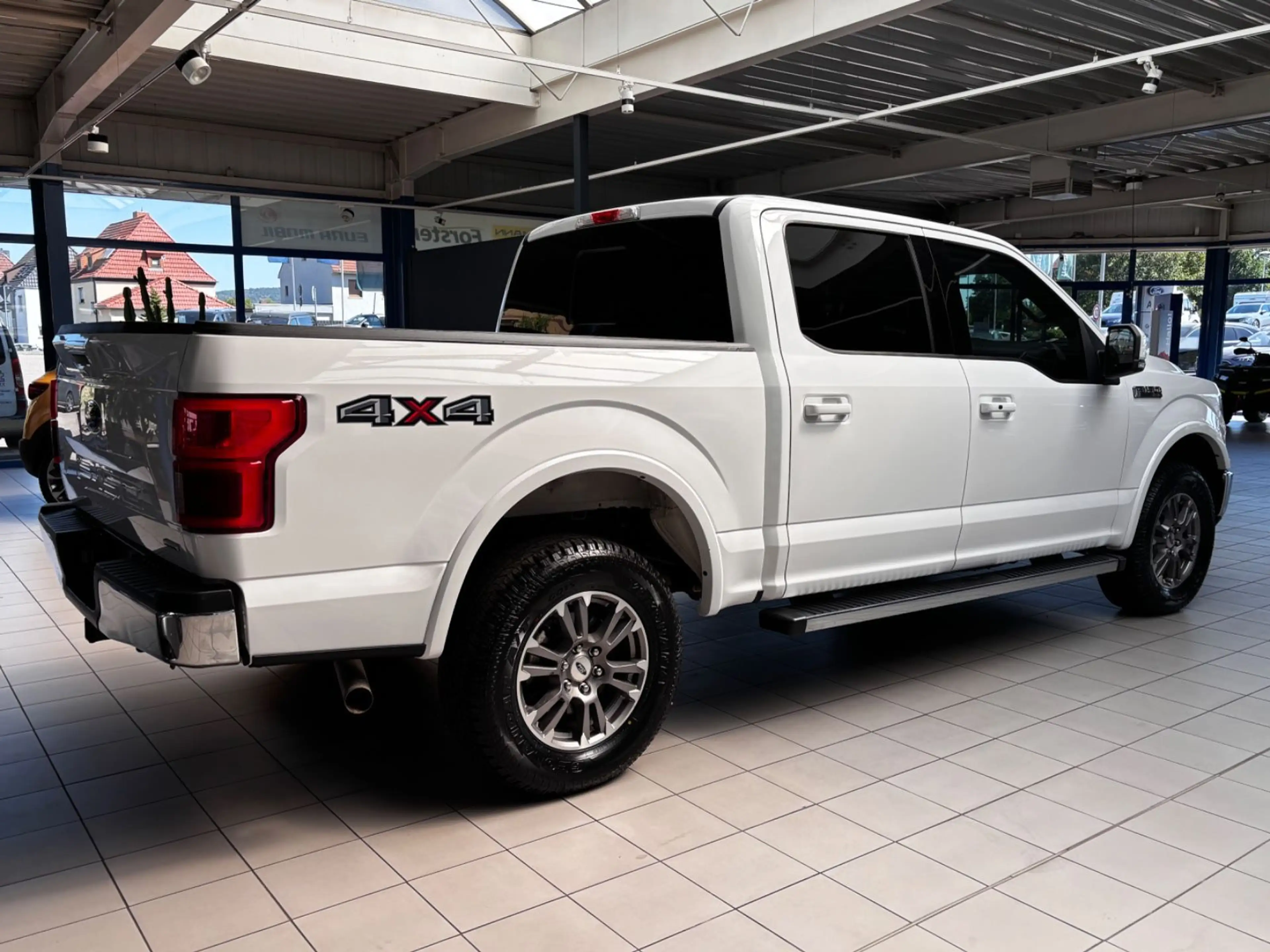 Ford F 150 Lariat 3.5l V6 4x4*Klima*Sitzklima*Memory* — photo 4
