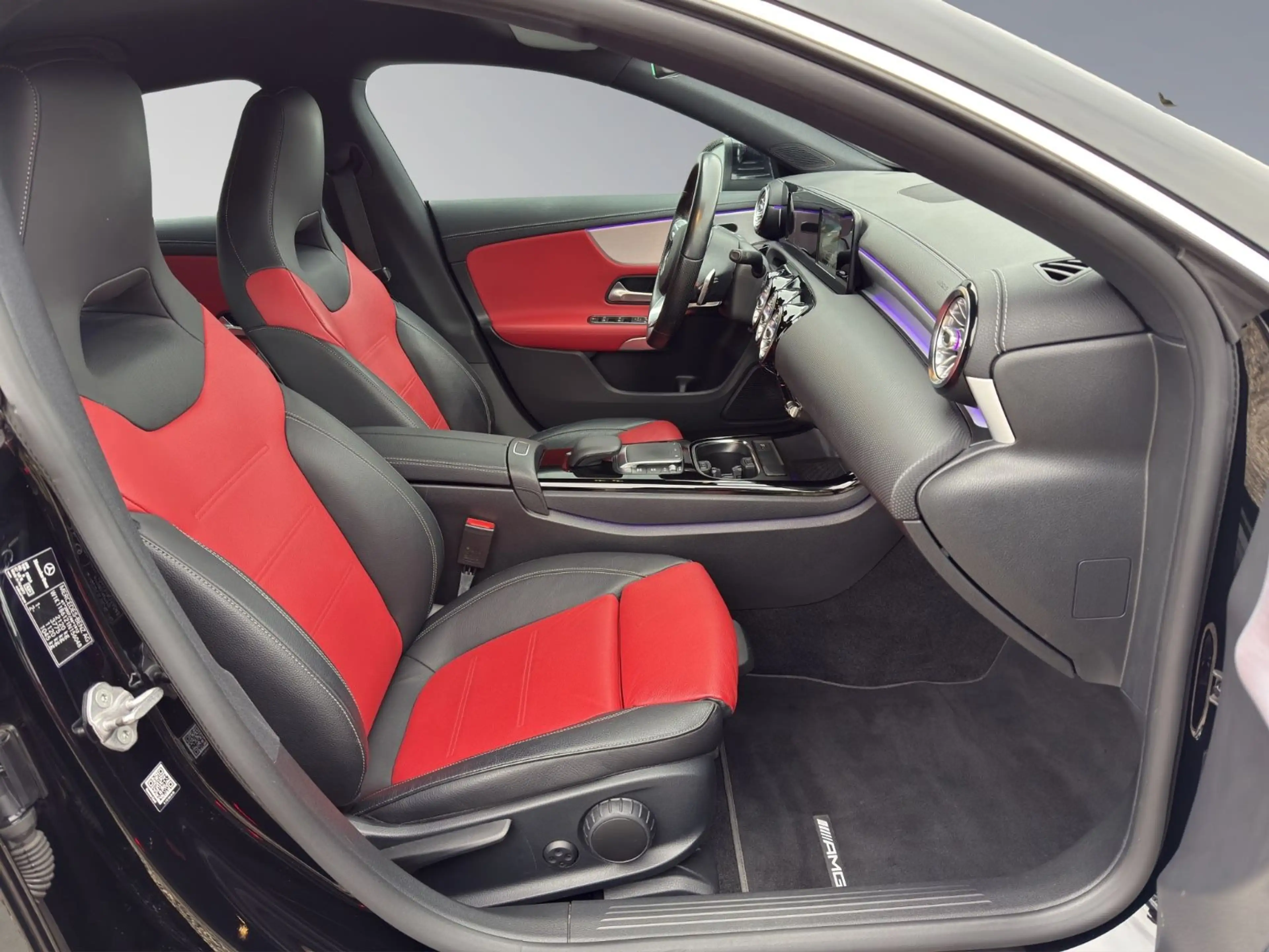 Mercedes-Benz CLA 200 CLA 200 AMG Shooting Brake MwSt. KAM LED AHK 1.H — photo 15