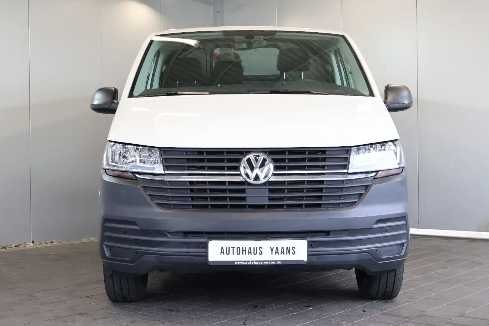 Volkswagen T6.1 Transporter 2.0 TDI Kasten KLIMA+PDC Weiß - 2