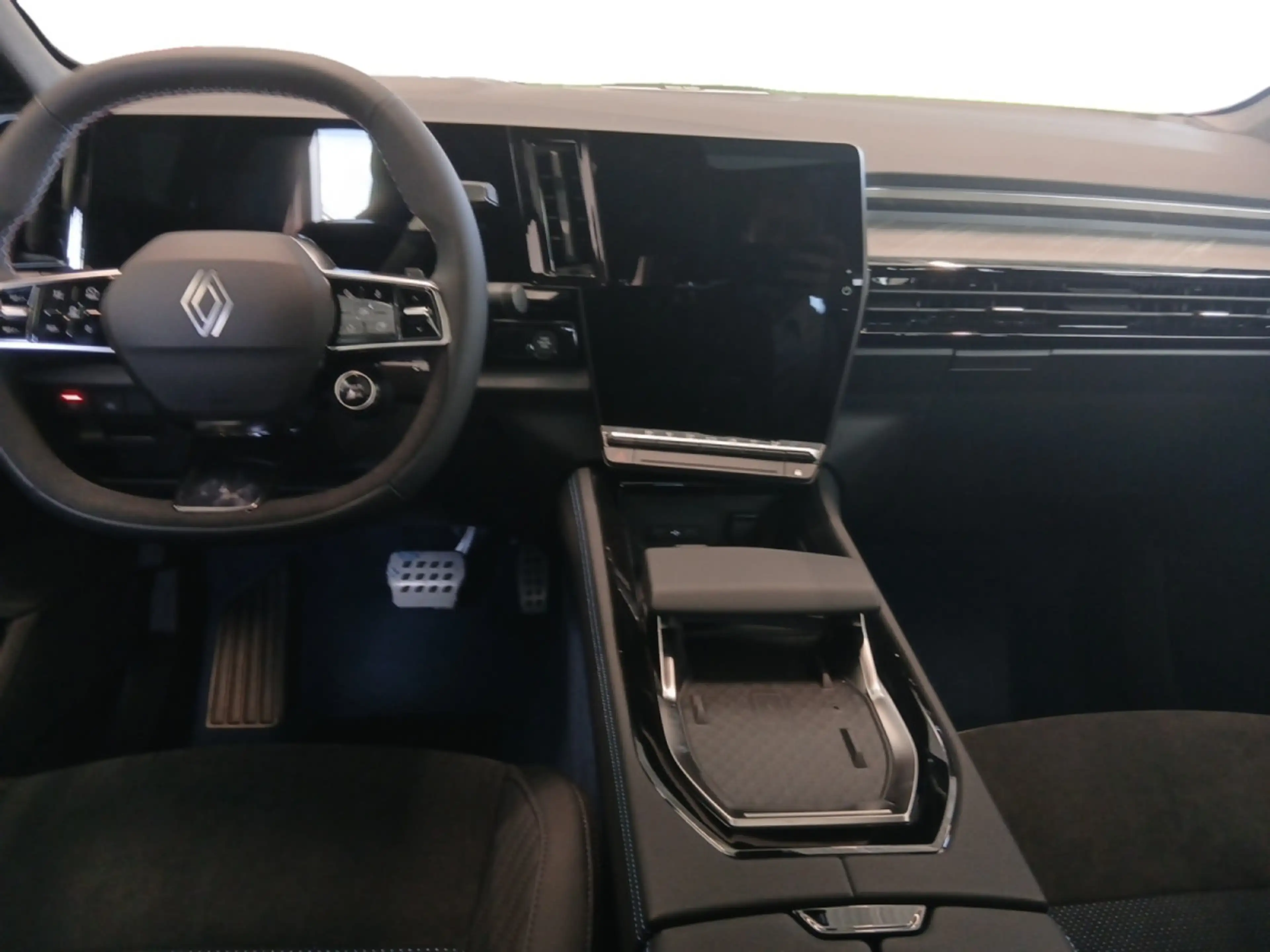 Renault Rafale 1.2 E-Tech Esprit Alpine E-Tech 4x4 plug-in hybrid — photo 6
