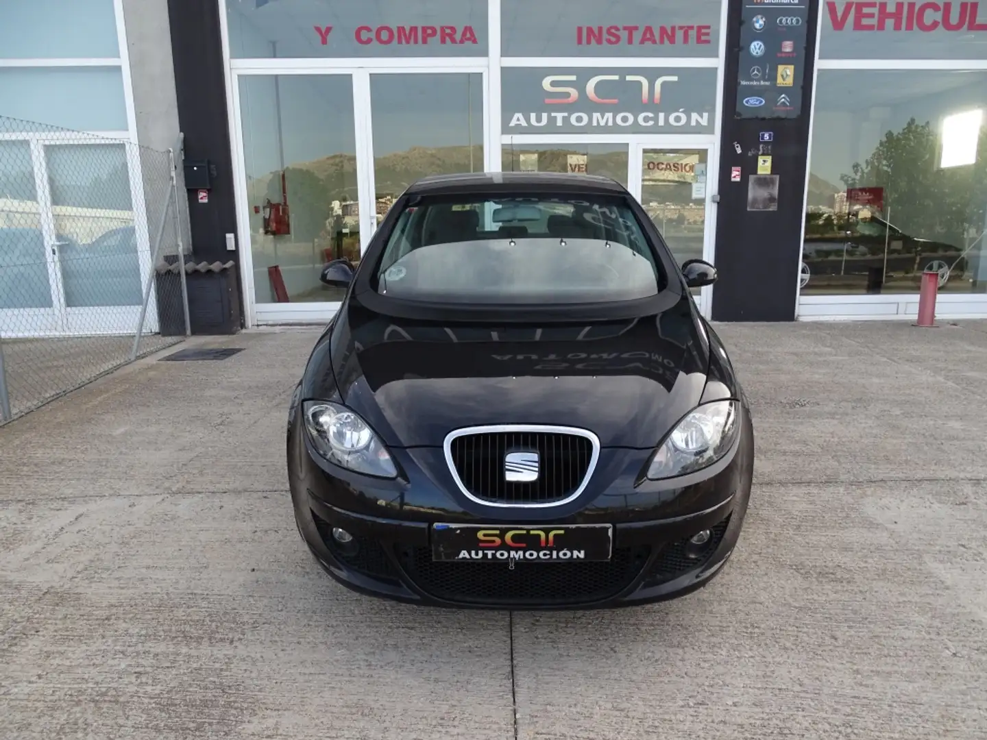 SEAT Altea 1.9TDI Stylance Negro - 1
