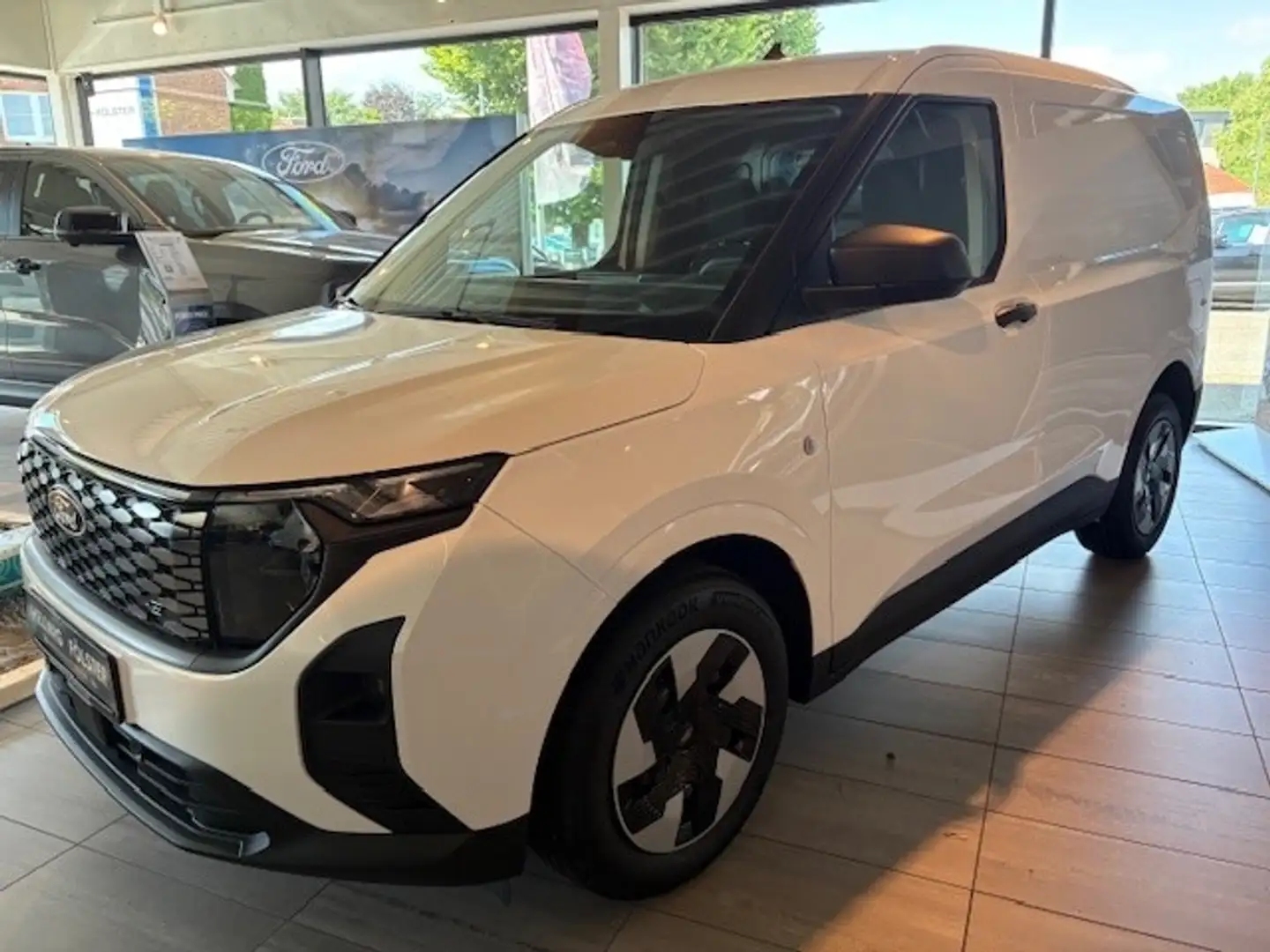 Ford Transit Courier TREND WINTER-PAKET 3 / HOLZBODEN Bianco - 2