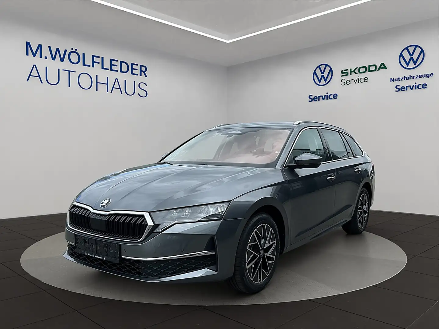 Skoda Octavia Combi TSI mHEV Selection DSG Grau - 1