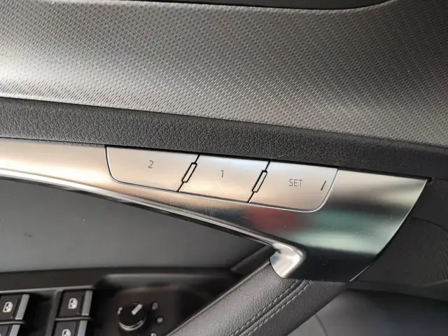 Audi A6 view 15