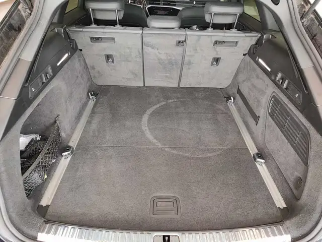 Audi A6 view 25