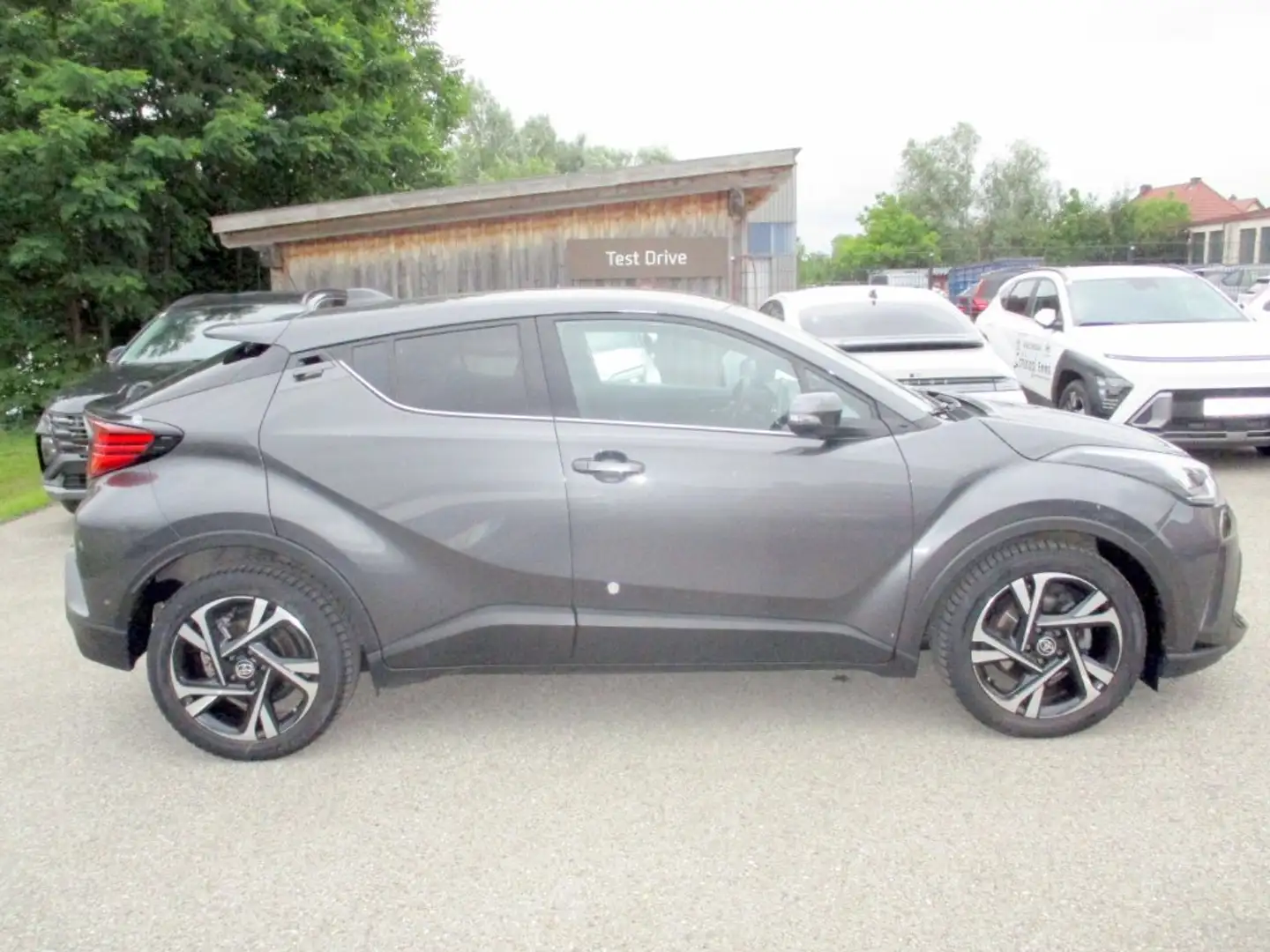Toyota C-HR 1,8 HSD C-LUB Grau - 2