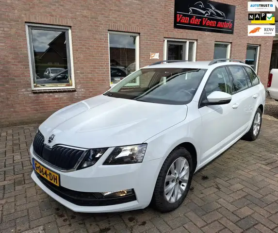Skoda Octavia Combi 1.0 TSI Greentech Ambition Business. Cruise,