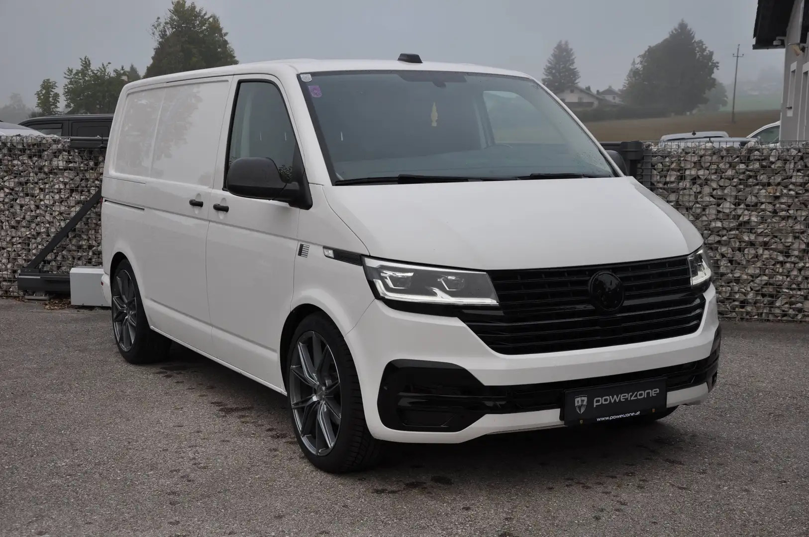 Volkswagen T6 Transporter Doka-Kastenwagen KR 2,0 TDI BMT DSG Multifunktion Navi LED AHK Weiß - 1