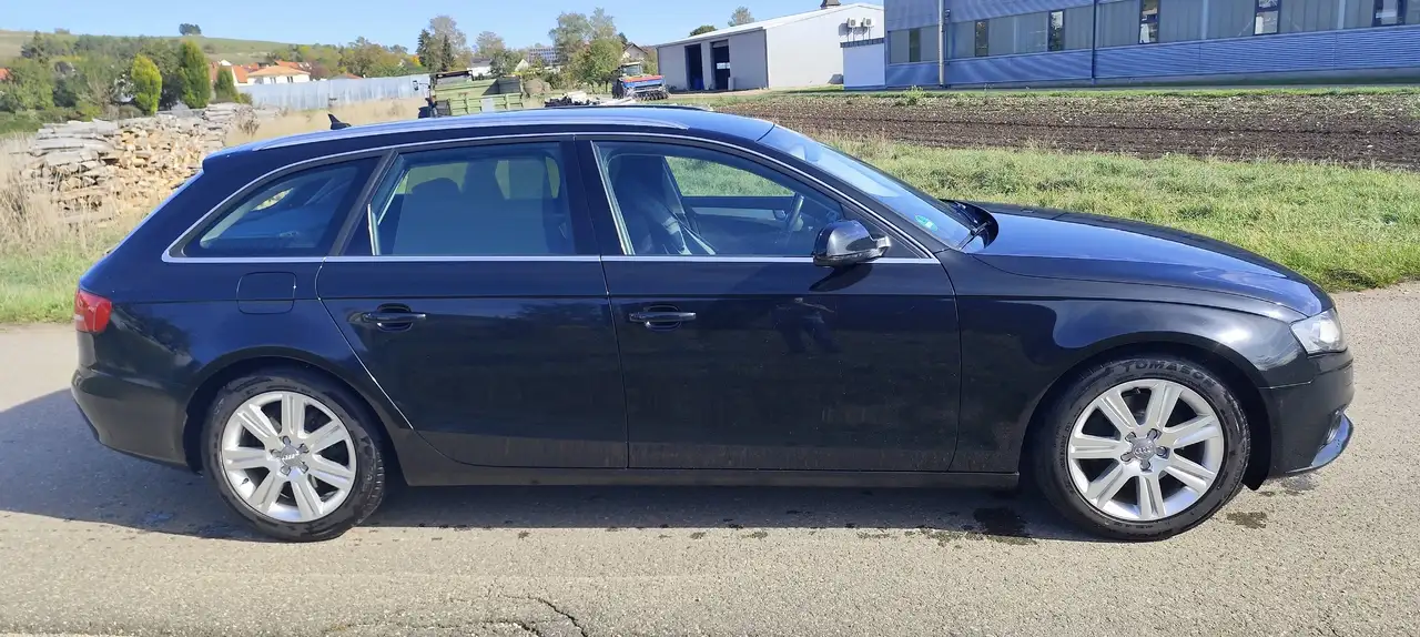 Audi A4 A4 Avant 1.8 TFSI Ambition — photo 1 of 20