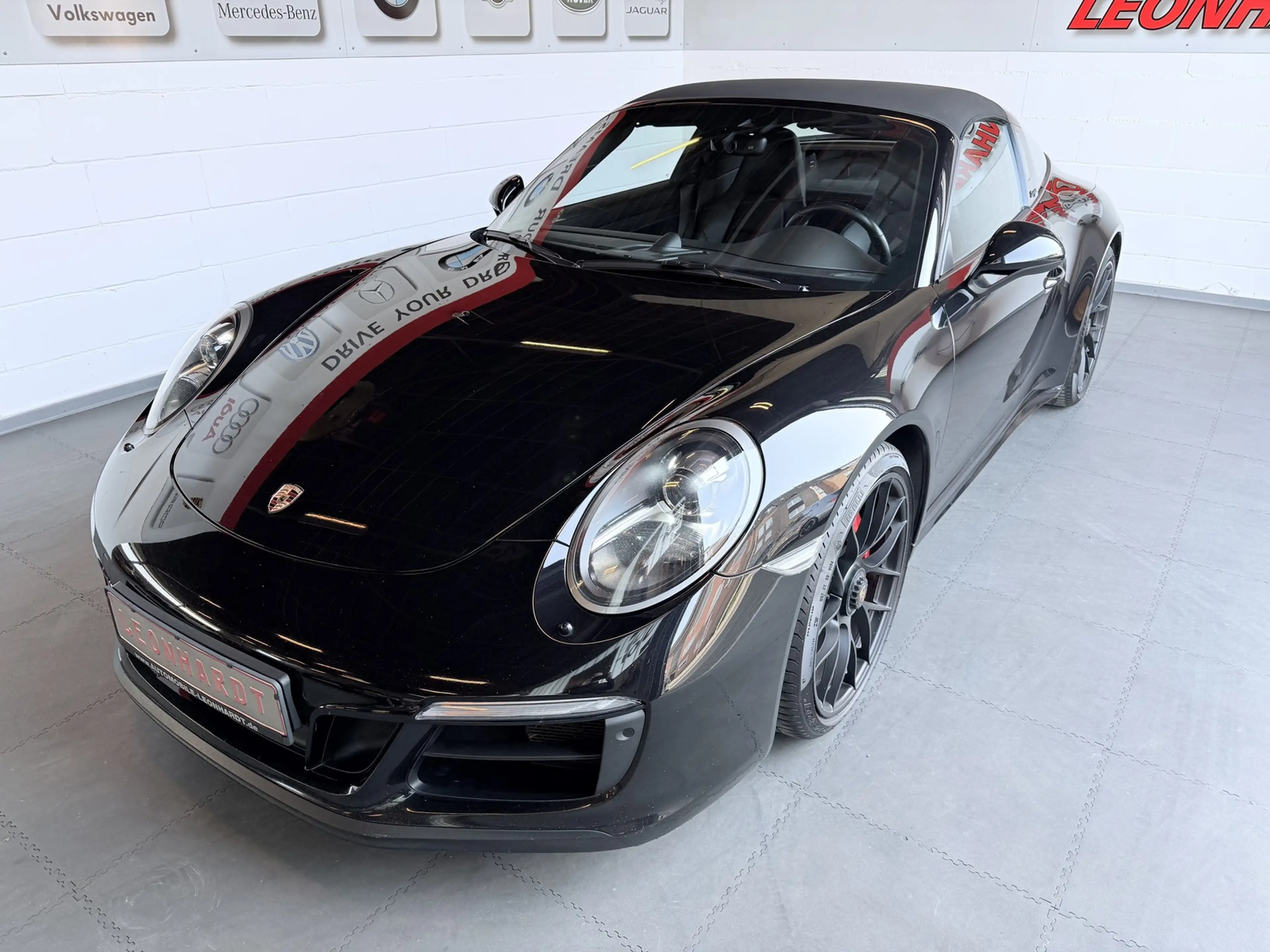 Porsche 911 991.2 Targa 4 GTS *Approved 01/27*1Hd*Carbon