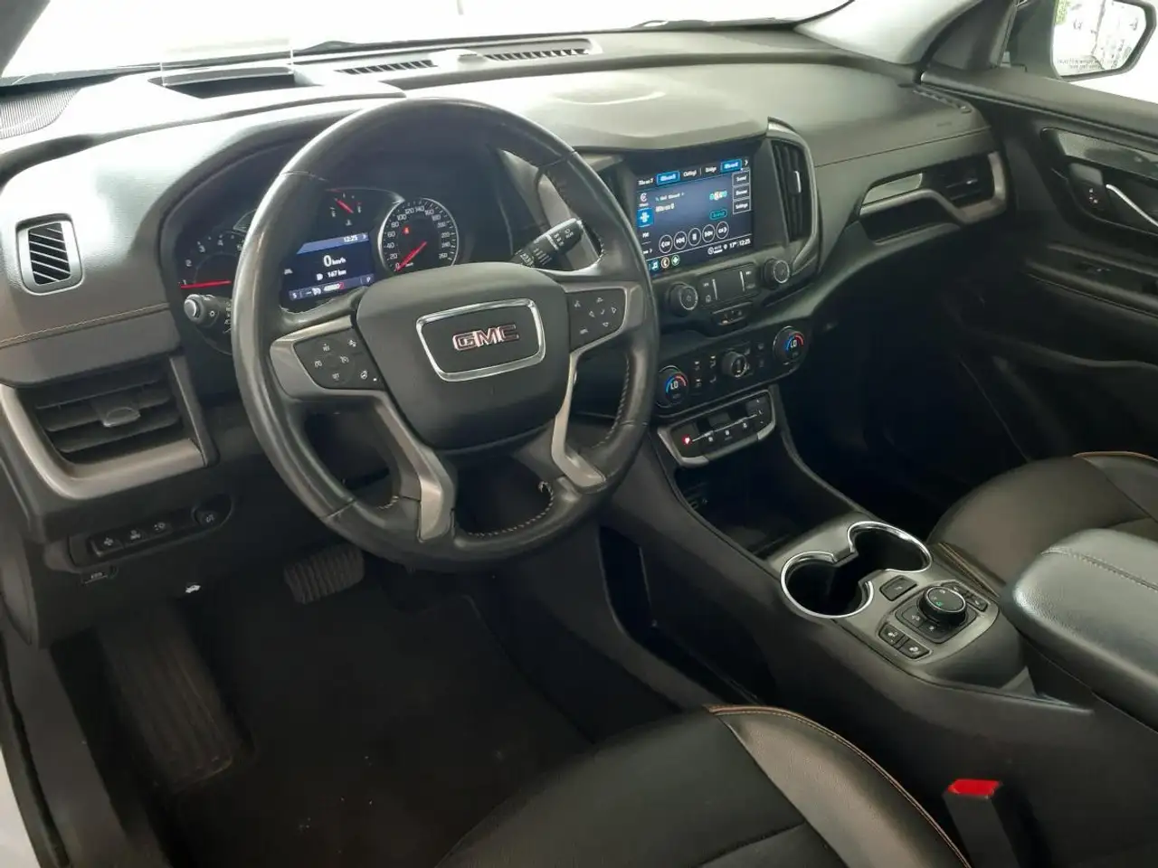 GMC Terrain снимка GMC Terrain